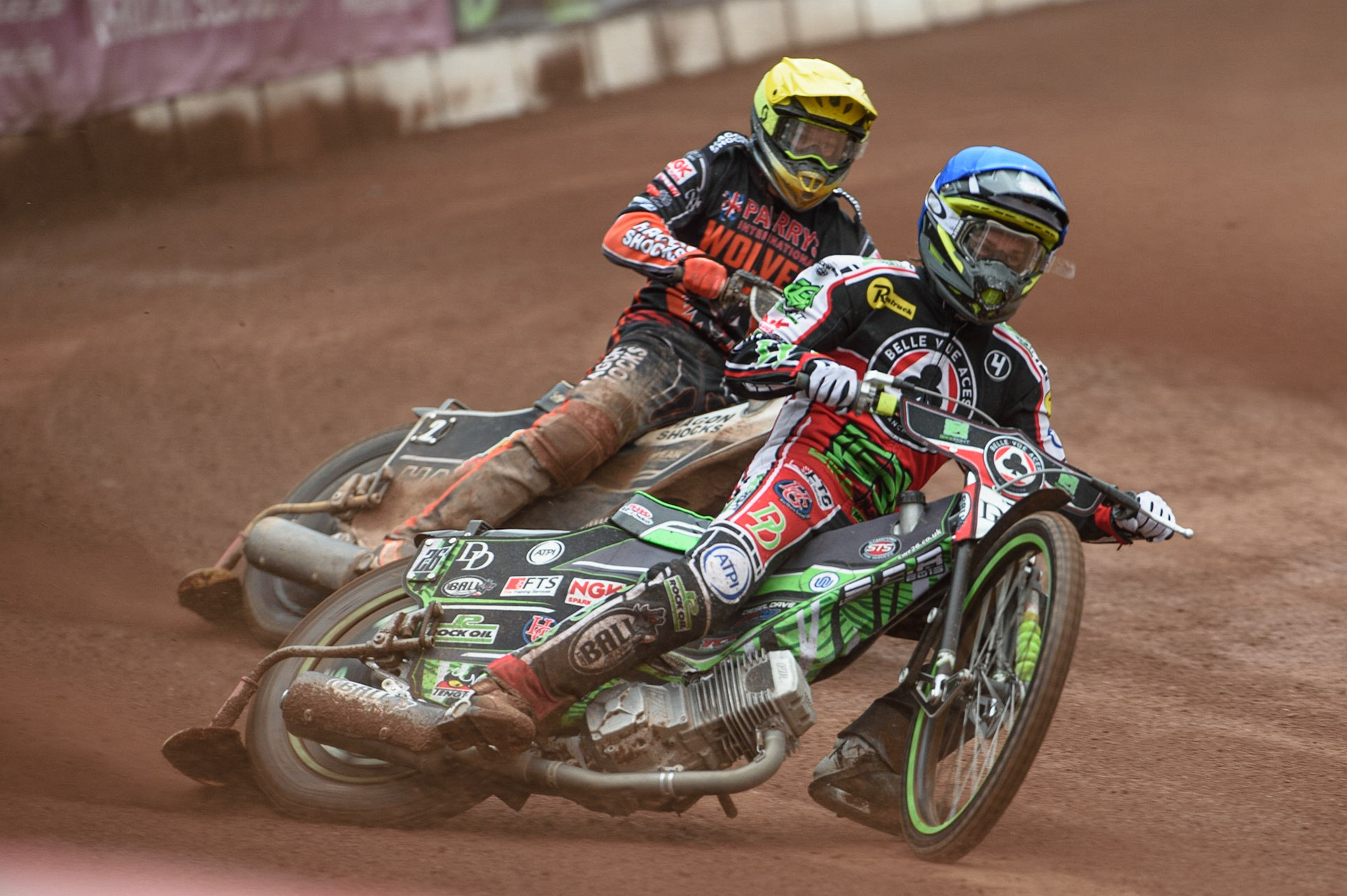 MANCHESTER, UK. AUGUST 30TH Charles Wright  (Blue) leads Broc Nicol  (Yellow) during the SGB Premiership match between Belle Vue Aces and Wolverhampton Wolves at the National Speedway Stadium, Manchester on Monday 30th August 2021. (Credit: Ian Charles | MI News)