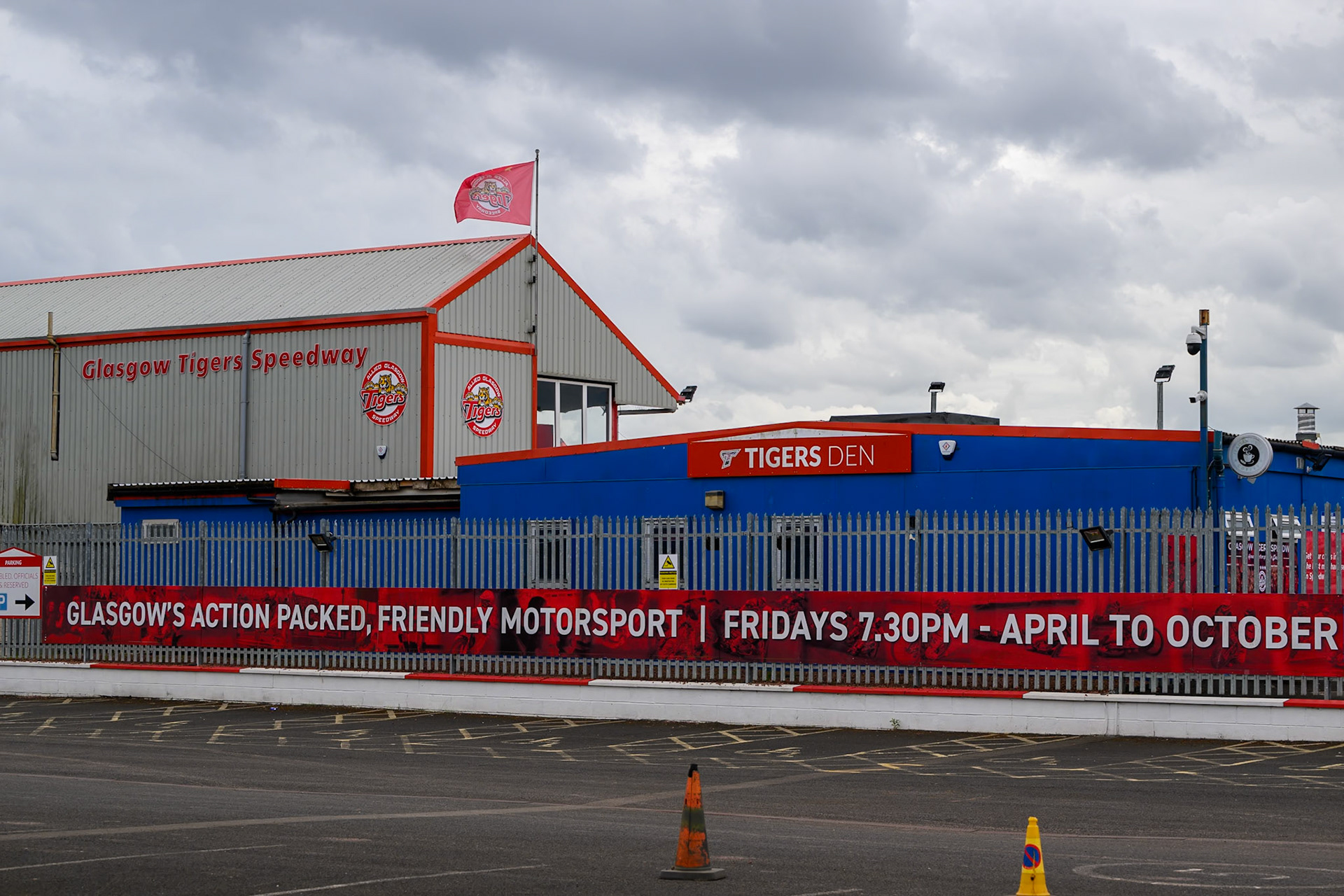 The Outside of Glasgow Speedway during the Speedway GP Qualifying Round 3 at Allied Ashfield Stadium, Glasgow on Saturday 30th May 2026. (Photo: Ian Charles | MI News)