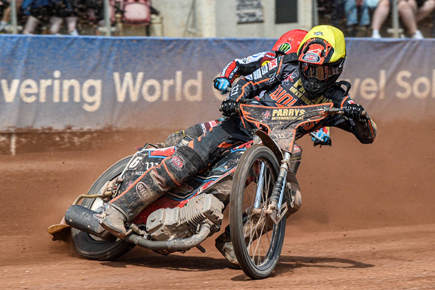 Zach Cook (Yellow) leads Jaimon Lidsey (Red) during the Sports Insure Premiership match between Belle Vue Aces and Wolverhampton Wolves at the National Speedway Stadium, Manchester on Monday 29th May 2023. (Photo: Ian Charles | MI News)