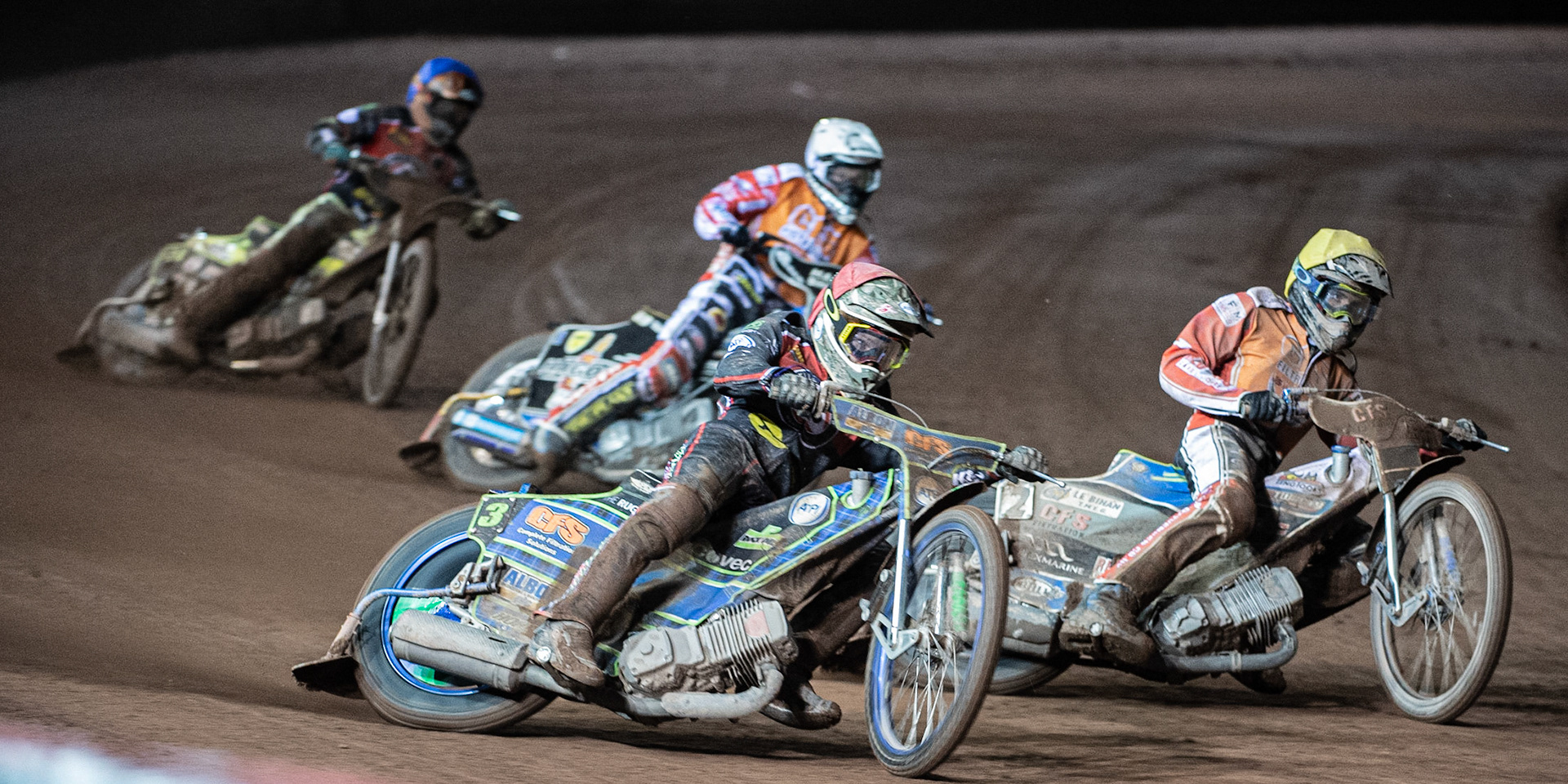 Photo by Ian Charles:

Dan Bewley  (Red) outside Adam Ellis  (Yellow) with Jason Doyle  (White) and Jaimon Lidsey  (Blue) behind

Belle Vue Aces v Swindon Robins, Supporters Cup Final 1st Leg, National Speedway Stadium, Manchester, Thursday, 12, September, 2019