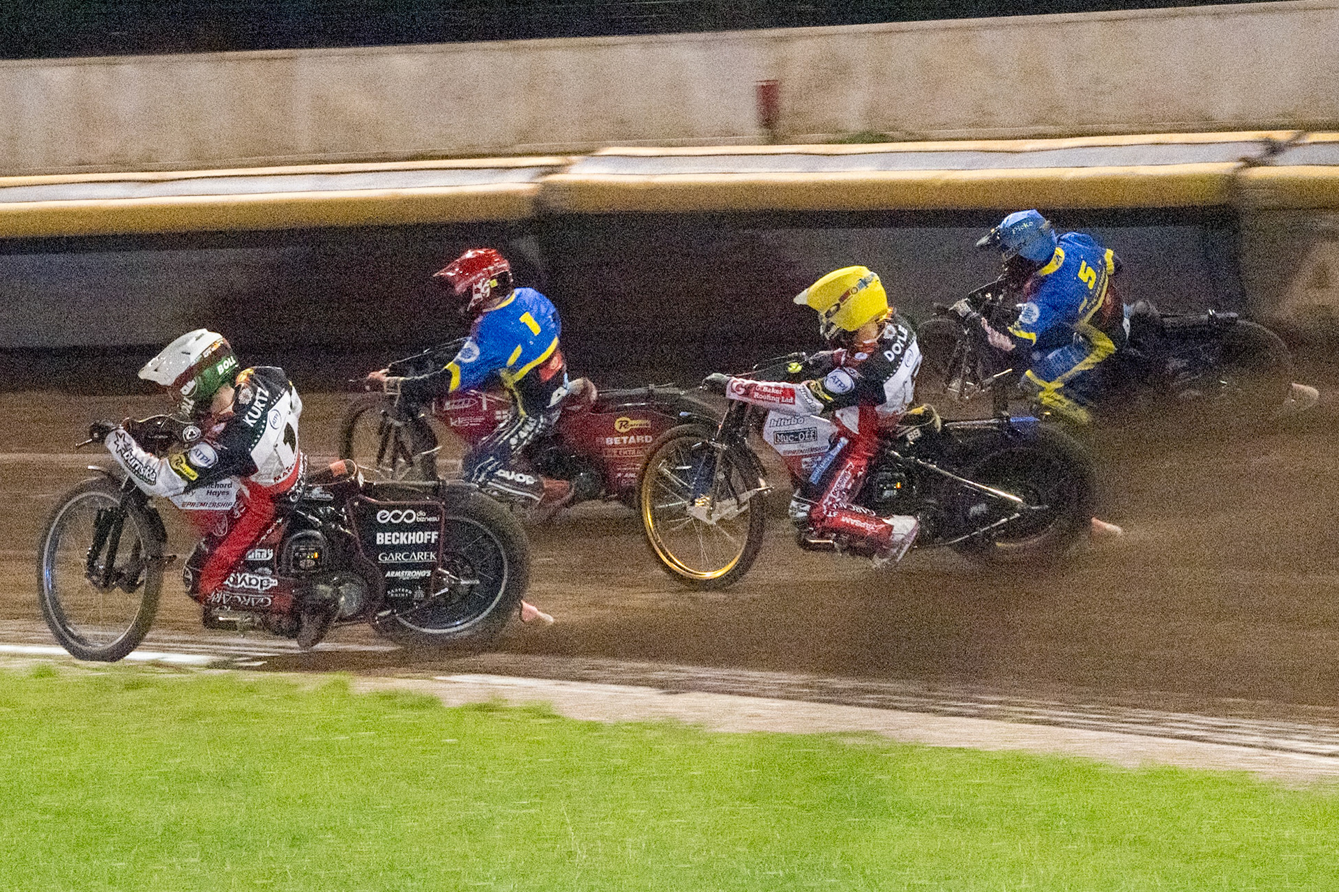 Brady Kurtz of Belle Vue Aces in White rides inside Max Fricke, Guest Rider for Sheffield Tigers  in Red with Jason Doyle of Belle Vue Aces in Yellow  and Josh Pickering of Sheffield Tigers in Blue behind during the Rowe Motor Oil Premiership match between Sheffield Tigers and Belle Vue Aces at Owlerton Stadium, Sheffield on Monday 31st August 2026. (Photo: Ian Charles | MI News)