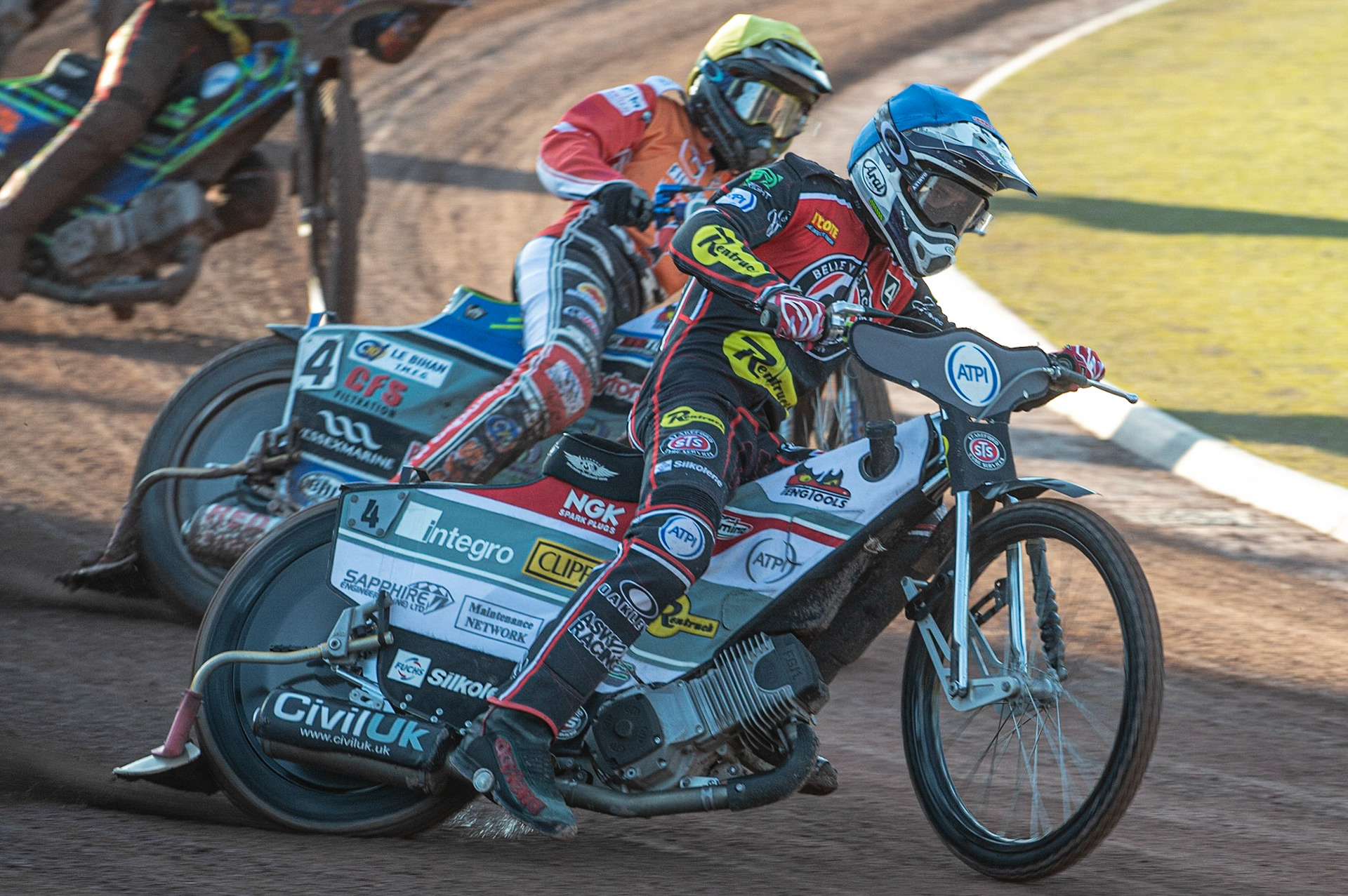 Photo: Ian Charles

Steve Worrall  (Blue) leads Adam Ellis  (Yellow)

Belle Vue Aces v Swindon Robins, British Speedway Premiership, Belle Vue National Speedway Stadium, Manchester, Monday 20  May  2019