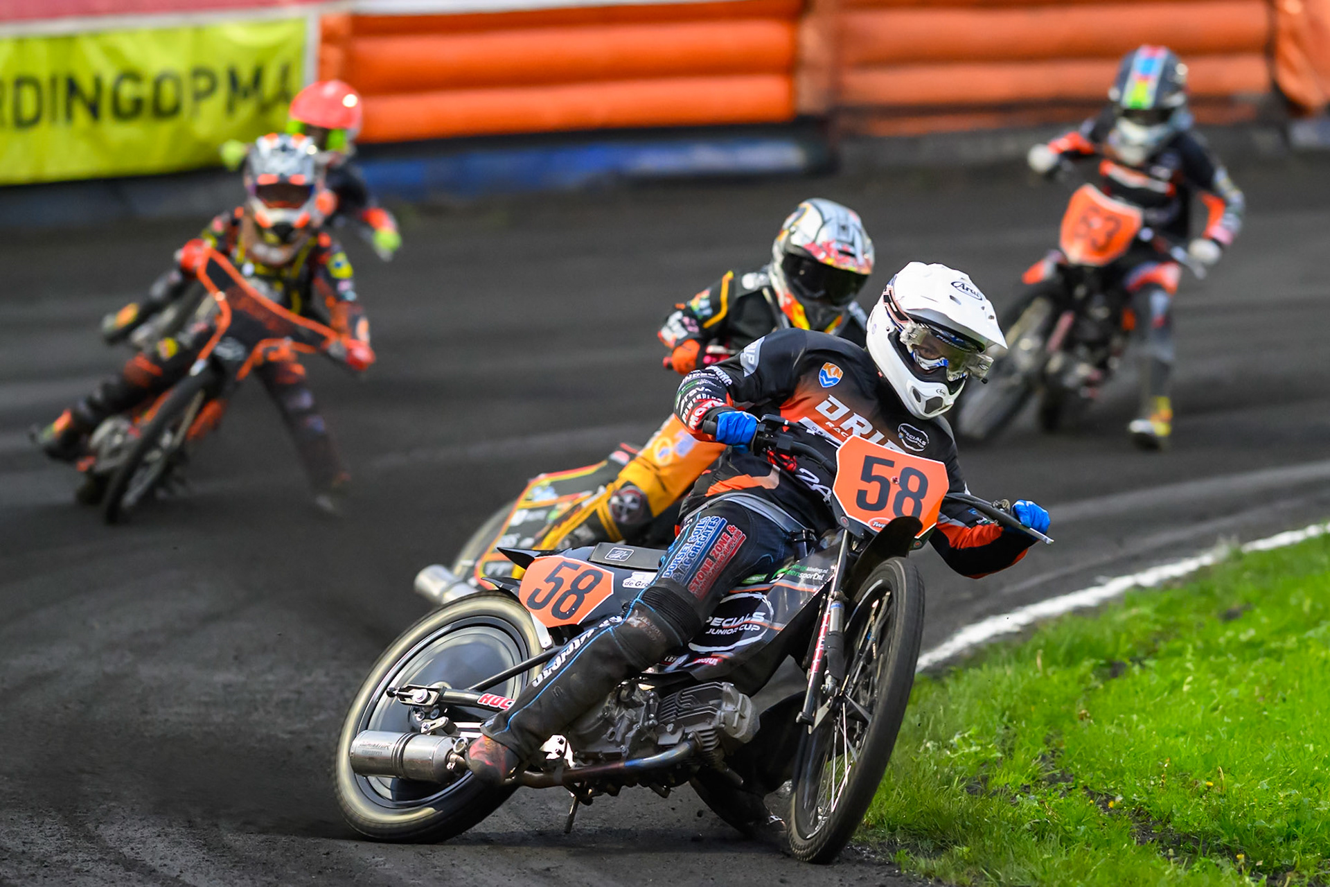 Action from the 190cc support final: \Luton-James McAlinnet (58) leads the heat during the Gouden KENNY Helm at Speedway Veenoord, Veenoord in the Netherlands on Saturday 19th September 2026. (Photo: Ian Charles | MI News)