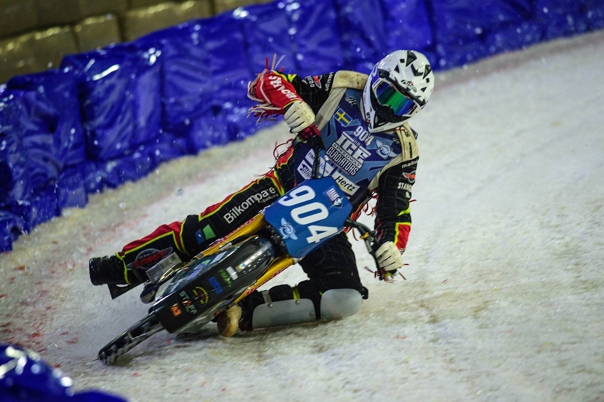 HEERENVEEN, NL. Joakim Söderström (904) in action  during the FIM Ice Speedway Gladiators World Championship Final 4 at Ice Rink Thialf, Heerenveen on Sunday  3 April 2022. (Credit: Ian Charles | MI News)