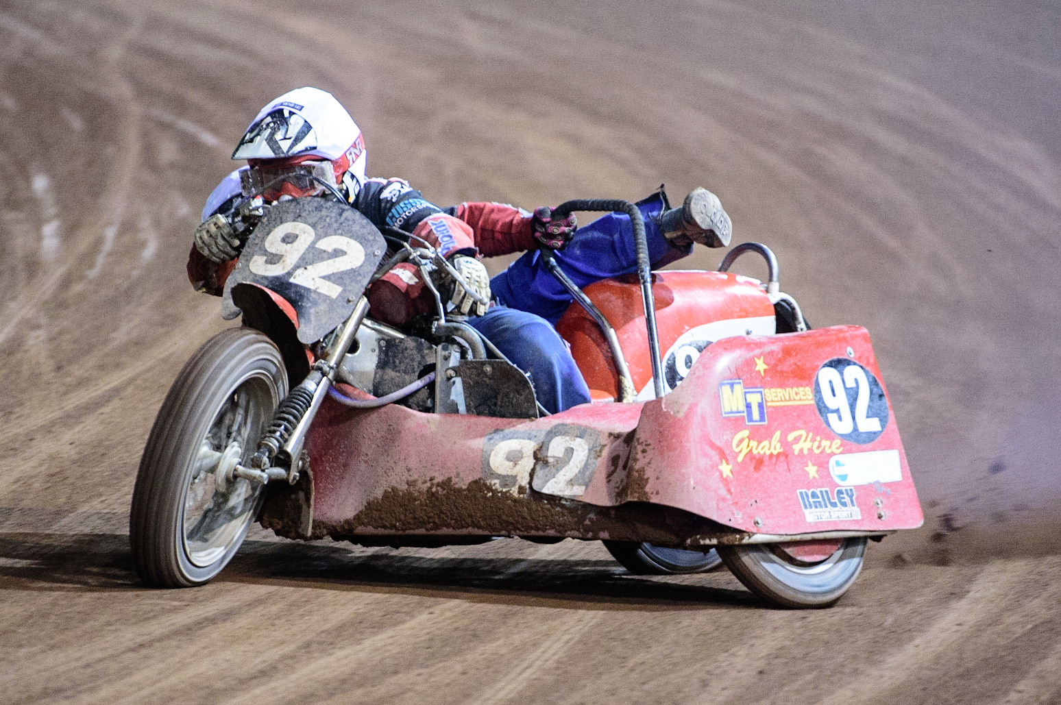 MANCHESTER, UK. OCT 30TH   Paul Whitelam &amp; Richard Webb  in action  during the Manchester Masters Sidecar Speedway and Flat Track Racing at the National Speedway Stadium, Manchester on Saturday 30th October 2021. (Credit: Ian Charles | MI News)