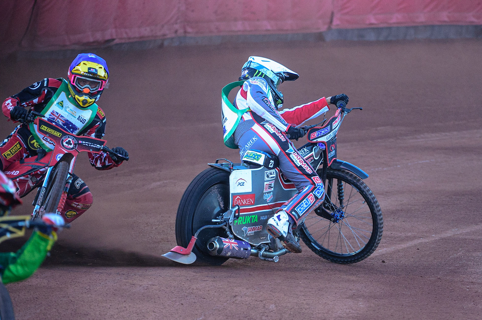 Chris Holder (Australia) (White) starts to spin in front of Max Fricke (Australia) (Red) during the FIM Speedway Grand Prix Challenge at the Peugeot Ashfield Stadium, Glasgow on Saturday 20th August 2022. (Credit: Ian Charles | MI News)