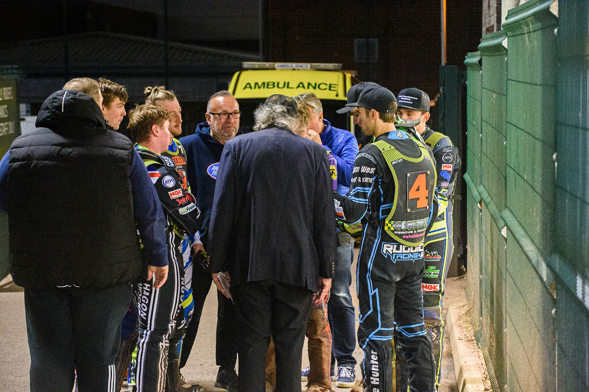 MANCHESTER, SEPT 3RD. Mildenhall Manchette’s Fen Tigers  team meeting during the National Development League match between Belle Vue Aces and Mildenhall Fens Tigers at the National Speedway Stadium, Manchester on Friday 3rd September 2021. (Credit: Ian Charles | MI News)