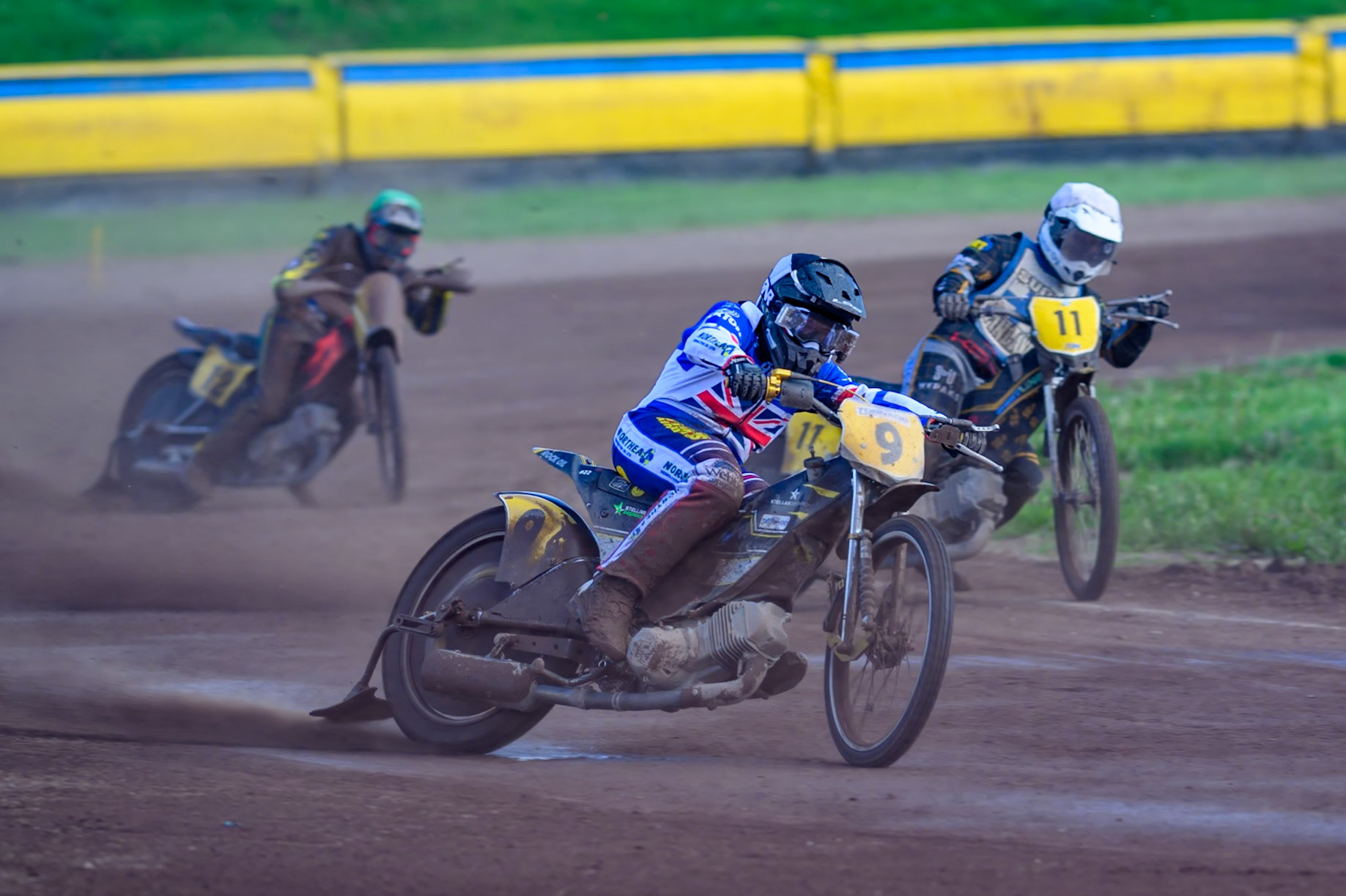 James Shanes (9)  of Great Britain leading Jesse Mustonen (11) of Finland in White and Ossi Rantala (12) of Finland in Green during the FIM Long Track of Nations 2026 at the Speed Centre Roden in the Netherlands on Sunday 20th September 2026. (Photo: Ian Charles | MI News)