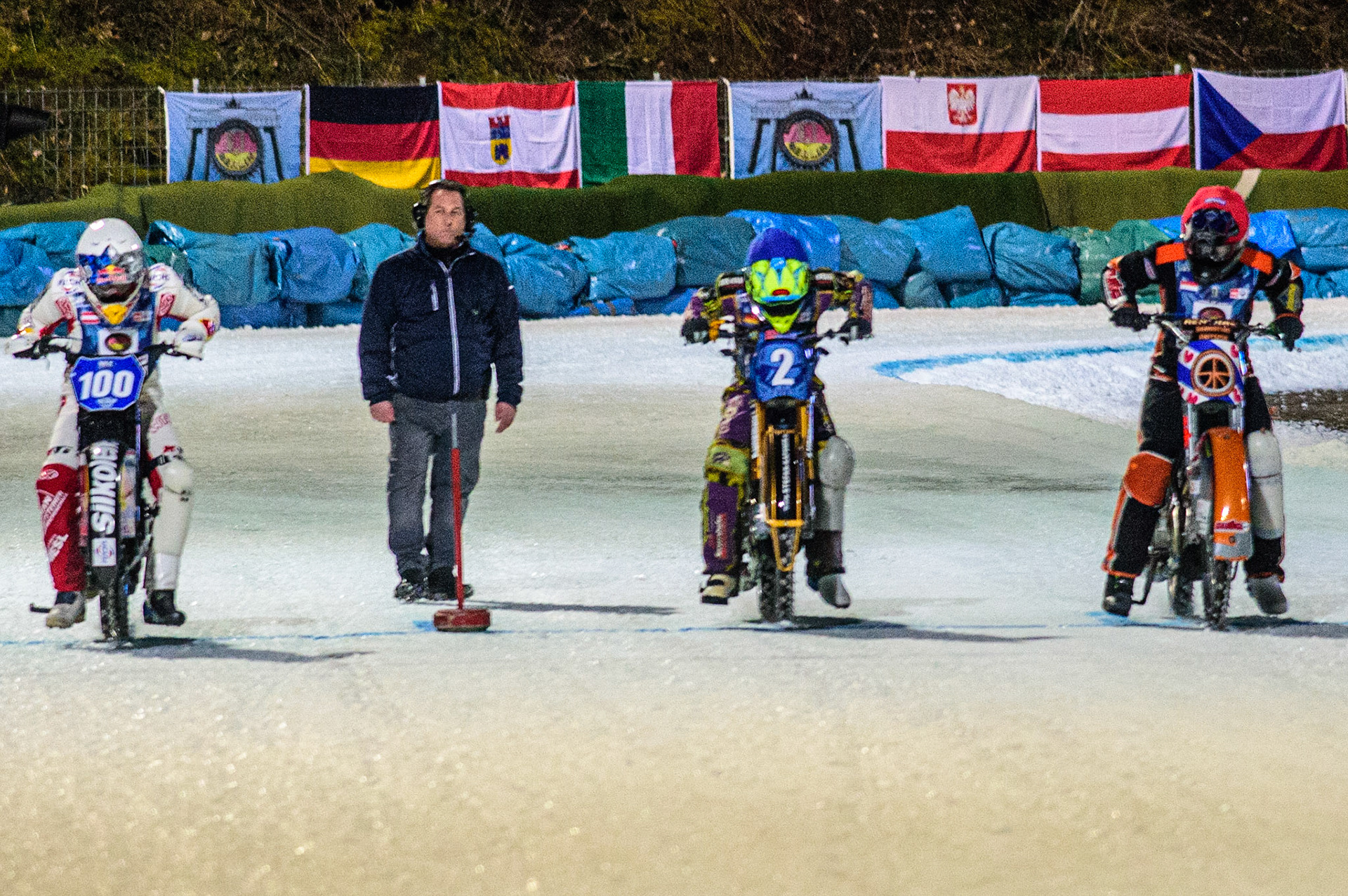 (l-r)\ Franz Zorn (White) Maximillian Neidermaier (Blue) and Sebastian Reitsma (Red) during the German Individual Ice Speedway Championship at Horst-Dohm-Eisstadion, Berlin on Friday 3rd March 2023. (Photo: Ian Charles | MI News)