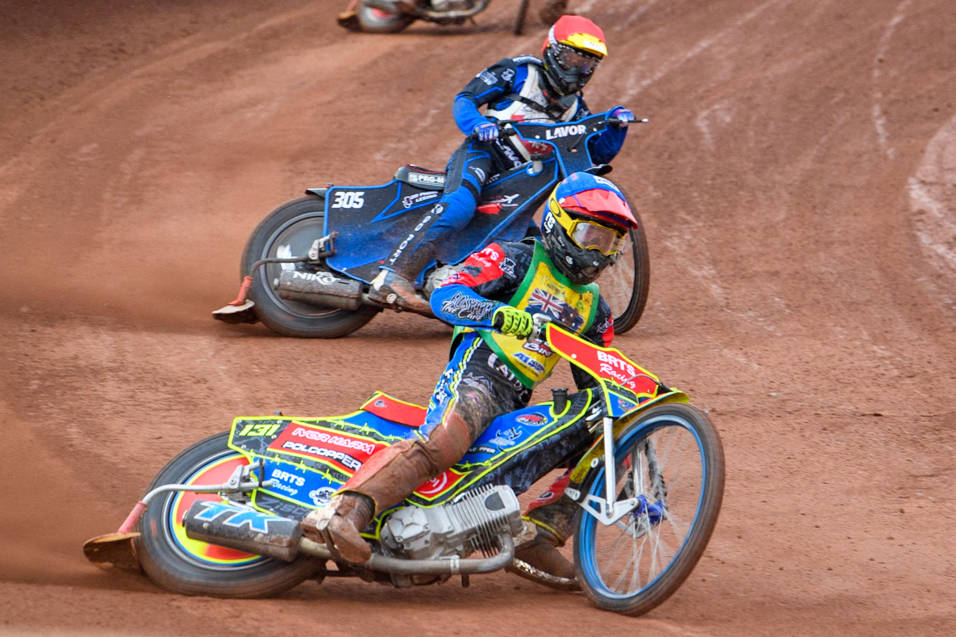 Tate Zischke of Australia in Blue leading Antoni Mencel of Poland in Red during the FIM SGP2 Qualifying Round at the Peugeot Ashfield Stadium in Glasgow on Saturday 24th May 2025. (Photo: Ian Charles | MI News)