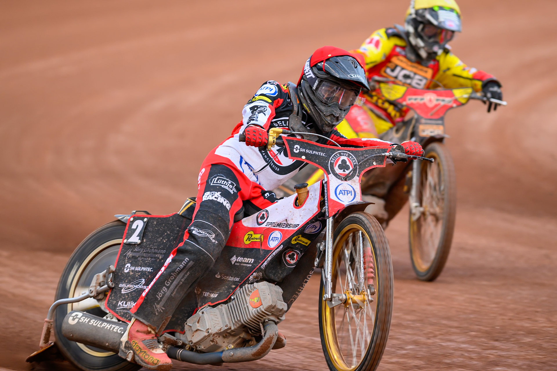 Norick Blödorn of Belle Vue Aces in Red leading Joe Thompson of Leicester Lions in Yellow during the Rowe Motor Oil Premiership match between Belle Vue Aces and Leicester Lions at the National Speedway Stadium, Manchester on Monday 3rd August 2026. (Photo: Ian Charles | MI News)