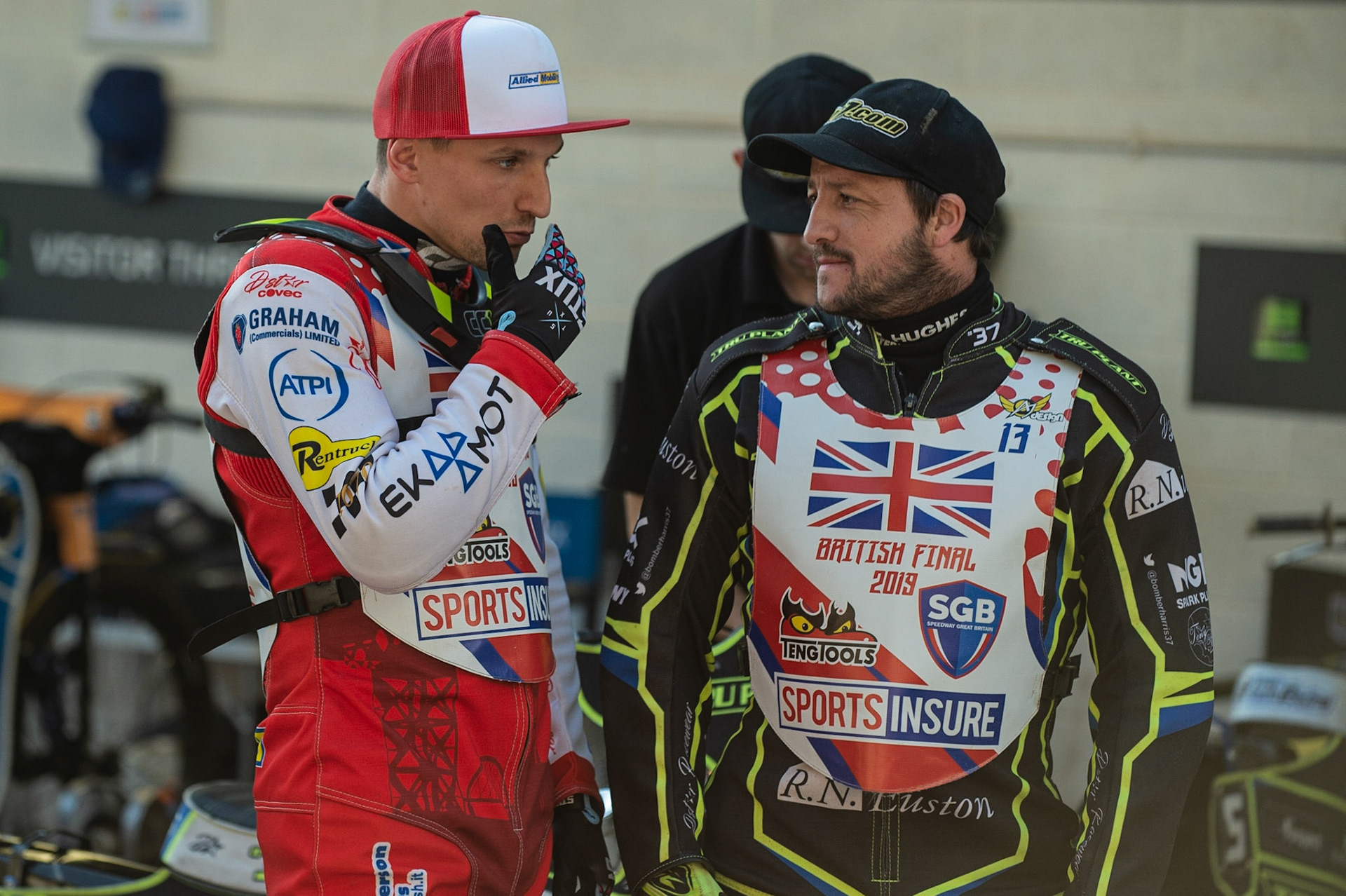 Photo: Ian Charles

Craig Cook (left) chats with Chris Harris

Sports Insure British Final,  Belle Vue National Speedway Stadium, Manchester Monday 29  July  2019