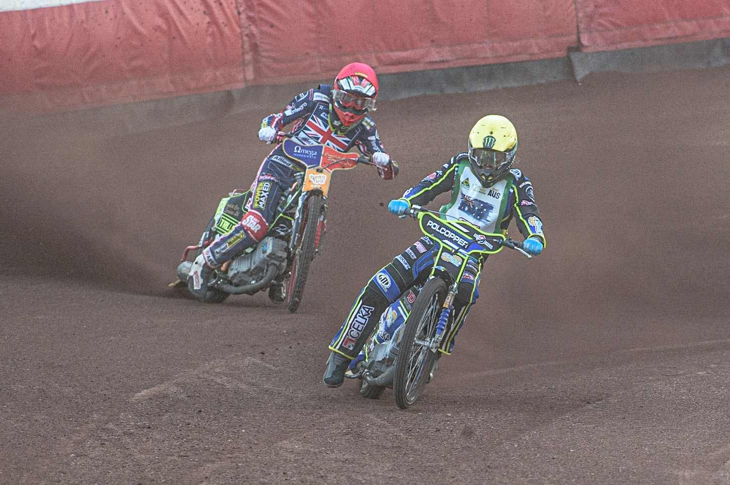 GLASGOW, UK. JUNE 19TH.  Jaimon Lidsey (Australia) (Yellow) leads Drew Kemp (Reserve) (Great Britain) (Red) during the FIM Speedway Grand Prix Qualifying Round at the Peugeot Ashfield Stadium, Glasgow on Saturday 19th June 2021. (Credit: Ian Charles | MI News)