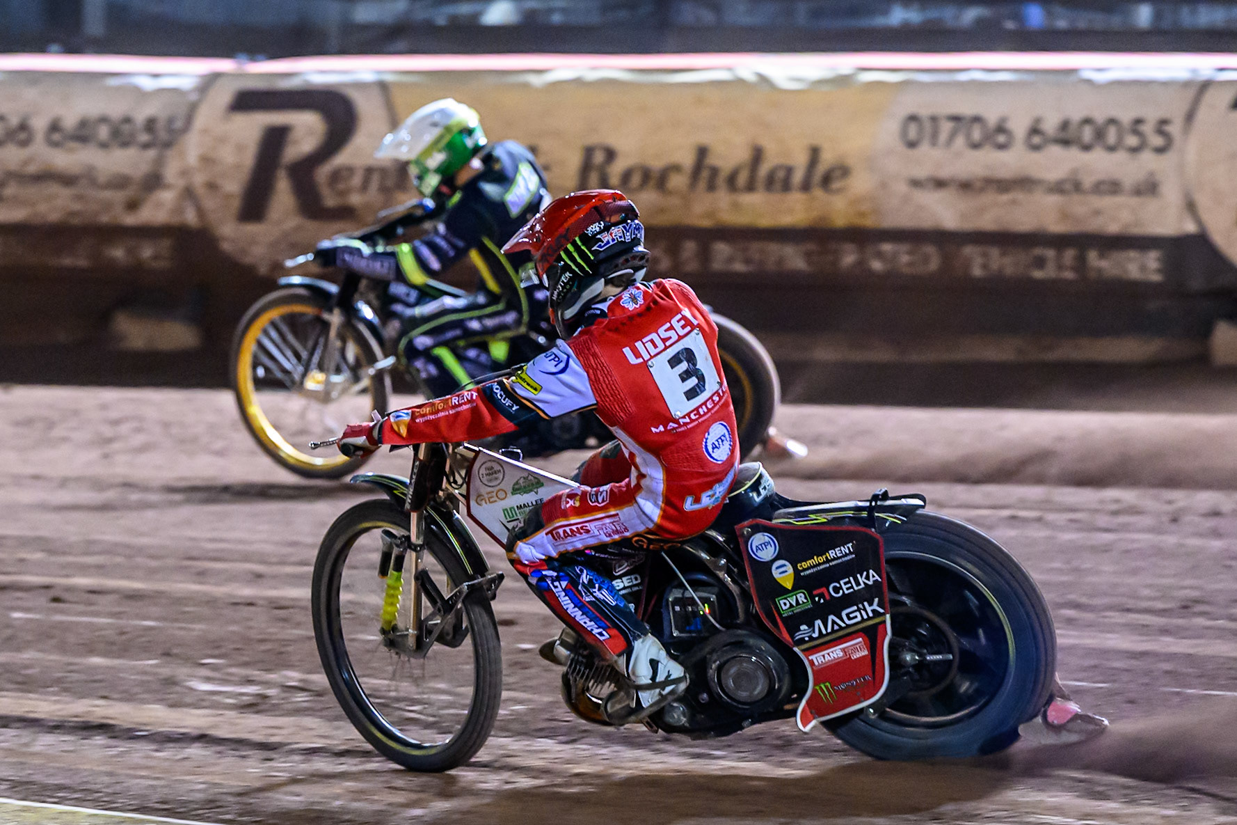 Jaimon Lidsey of Belle Vue Aces  in Red chases Jason Doyle of Ipswich Witches  in White during the Rowe Motor Oil Premiership Play Off Semi Final 1 (1st Leg)  between Belle Vue Aces and Ipswich Witches at the National Speedway Stadium, Manchester on Monday 8th September 2025. (Photo: Ian Charles | MI News)