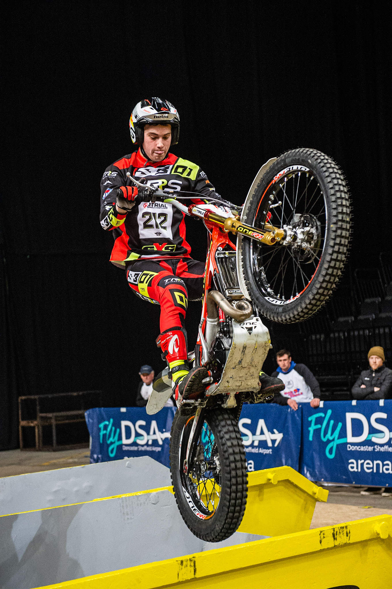 SHEFFIELD, ENGLAND  - DECEMBER 28TH   Toby Martyn, UK (Beta) on the final section of the Final during the 25th Anniversary Sheffield Indoor Trial at the FlyDSA Arena, Sheffield on Saturday 28th December 2019. (Credit: Ian Charles | MI News)