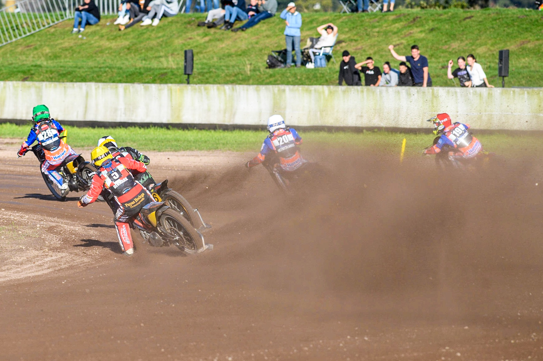 The Dames chase the Dutch during the FIM Long Track Of Nations event at the Speed Centre Roden on Sunday 24th September 2023. (Photo: Ian Charles | MI News)