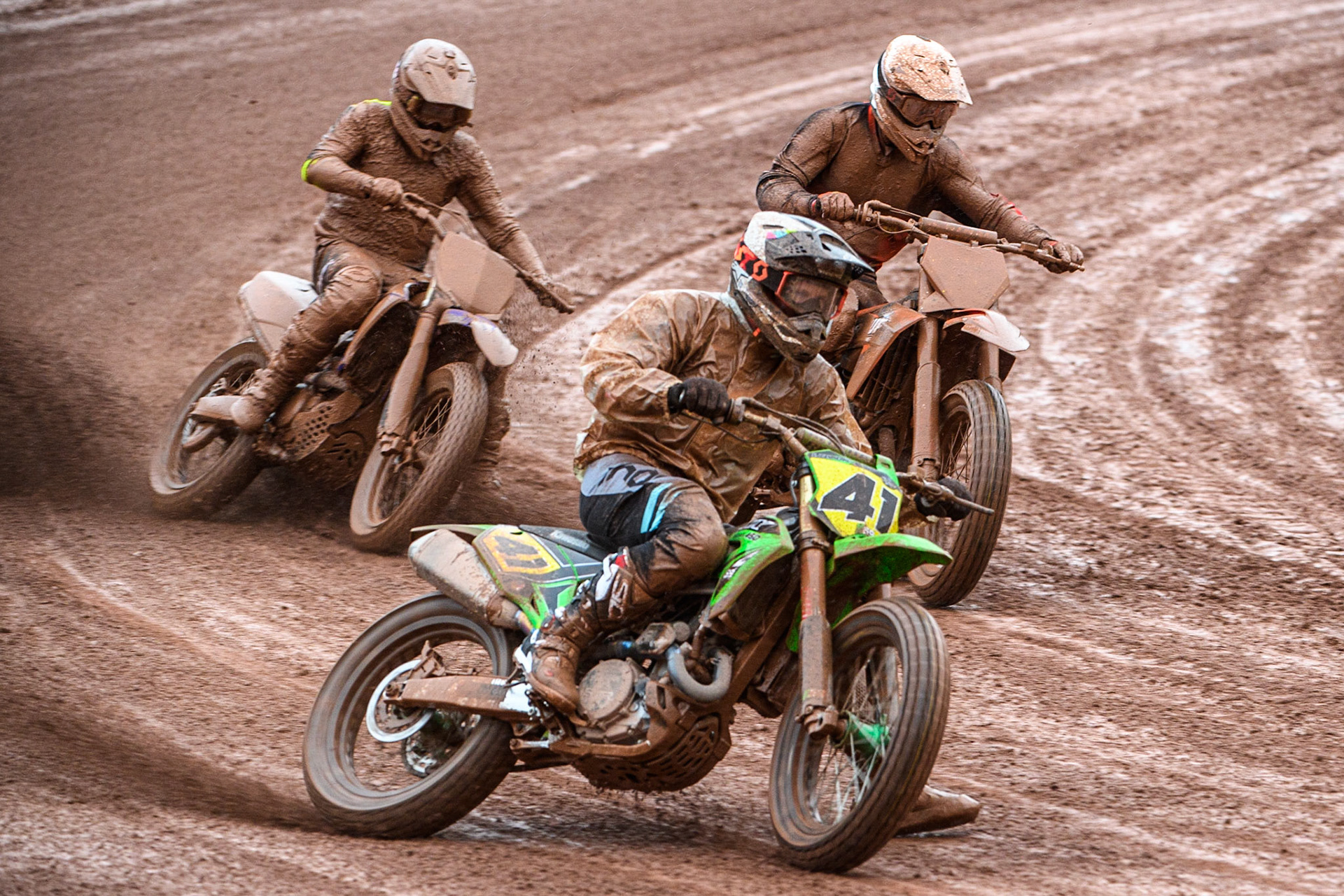 Sébastien Jeanpierre (41) from France leads during the FIM World Flat Track Championship Round 1 at the National Speedway Stadium, Manchester on Saturday 5th August 2023. (Photo: Ian Charles | MI News)