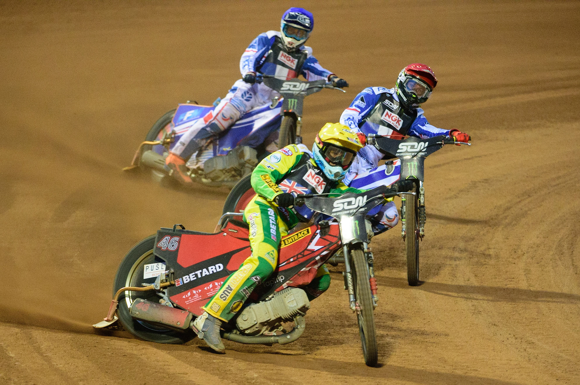 MANCHESTER, UK. OCT 16TH Max Fricke of Australia (Yellow) leads David Bellego of France (Red) and Dmitri Berge of France (Blue) during the Monster Energy FIM Speedway of Nations at the National Speedway Stadium, Manchester on Saturday  16th October 2021. (Credit: Ian Charles | MI News)