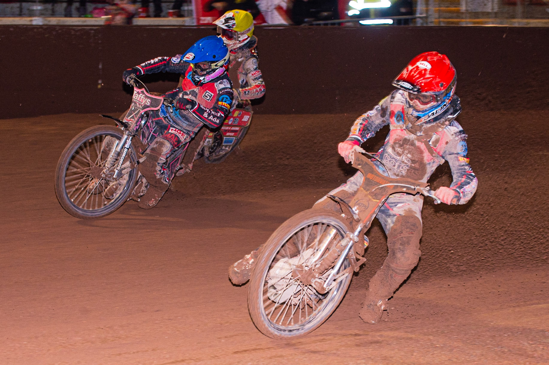 Photo: Ian Charles

Jordan Palin  (Red) inside Leon Flint  (Blue) and Drew Kemp 

Belle Vue Colts v Kent Kings, SGB National League Play Offs, Semi Final 1st Leg, Belle Vue National Speedway Stadium, Manchester, Friday 4  October  2019