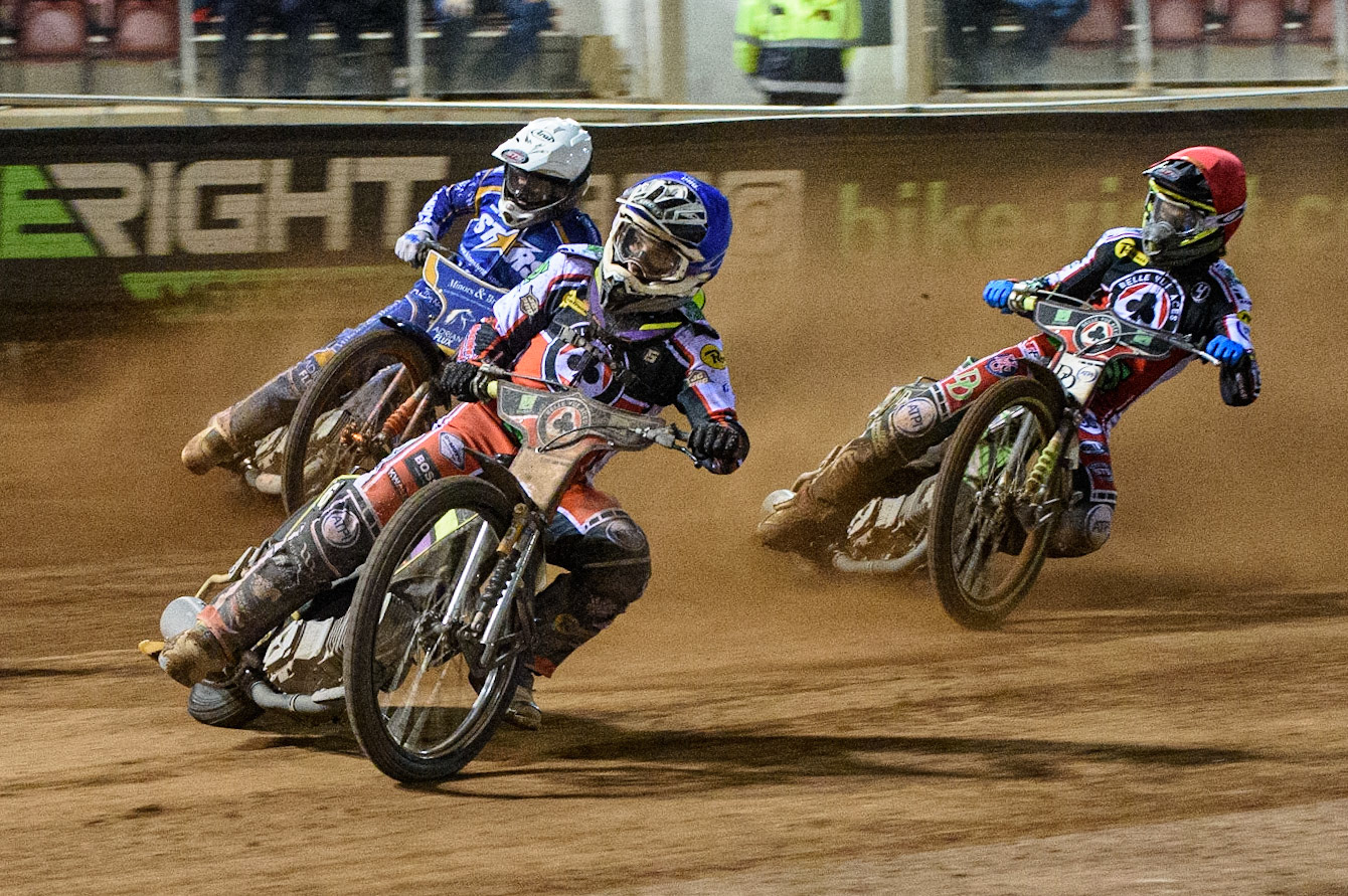 MANCHESTER, UK. SEPT 13TH  Tom Brennan  (Blue) leads Lewis Kerr  (White) and Charles Wright  ((Red) during the SGB Premiership match between Belle Vue Aces and King's Lynn Stars at the National Speedway Stadium, Manchester on Monday 13th September 2021. (Credit: Ian Charles | MI News)