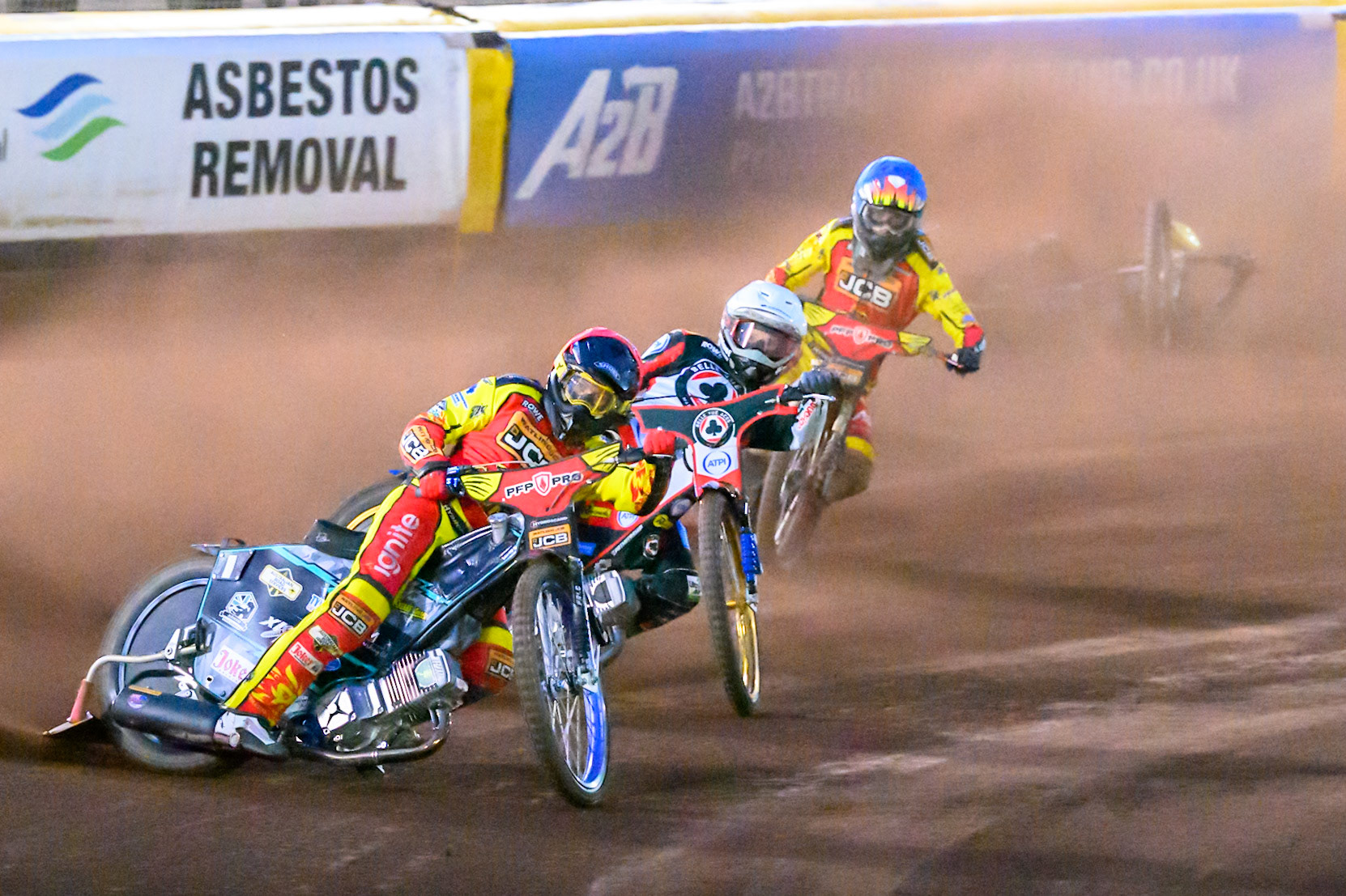Ryan Douglas of Leicester Lions in Red leading Jason Doyle of Belle Vue Aces  in White  and Drew Kemp of Leicester Lions in Blue  as Tate Zischke of Belle Vue Aces  in Yellow  falls behind them during the Rowe Motor Oil Premiership match between Leicester Lions and Belle Vue Aces at the Hydroscan Arena, Leicester on Monday 7th September 2026. (Photo: Ian Charles | MI News)