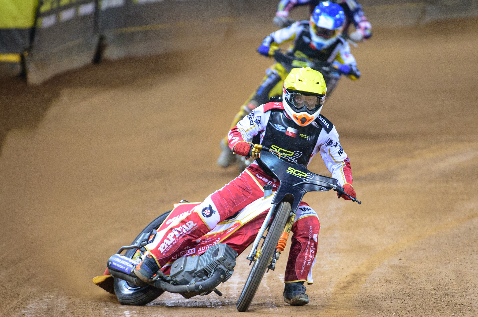 Mateusz Cierniak (Poland)  (Yellow) leads Wiktor Lampart (Poland) (Blue) during the FIM  Speedway Grand Prix  2 of Great Britain at the Principality Stadium, Cardiff on Sunday 14th August 2022. (Credit: Ian Charles | MI News)