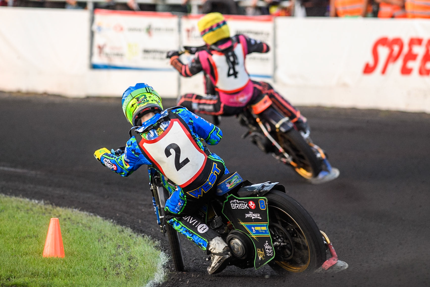 Michael West of Australia chases Glenn Moi of Norway who lifts in the turn during the Golden JOPA Helmet at Sportpark Veenoord, Veenoord, Netherlands on Saturday 21st September 2024. (Photo: Ian Charles | MI News)