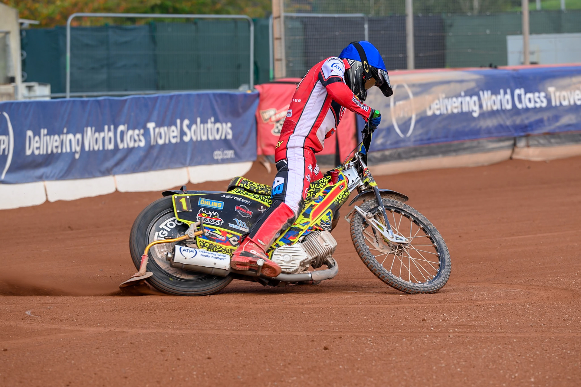 Belle Vue Colts' William Cairns celebrates the end of the season with a do-nut during the WSRA National Development League match between Belle Vue Aces and Edinburgh Academy at the National Speedway Stadium, Manchester on Sunday 12th October 2025. (Photo: Ian Charles | MI News)