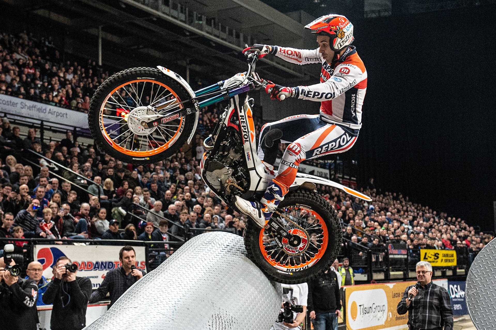 SHEFFIELD, ENGLAND  - DECEMBER 28TH  Tony Bou, Spain (Montessa) on section 3  during the 25th Anniversary Sheffield Indoor Trial at the FlyDSA Arena, Sheffield on Saturday 28th December 2019. (Credit: Ian Charles | MI News)