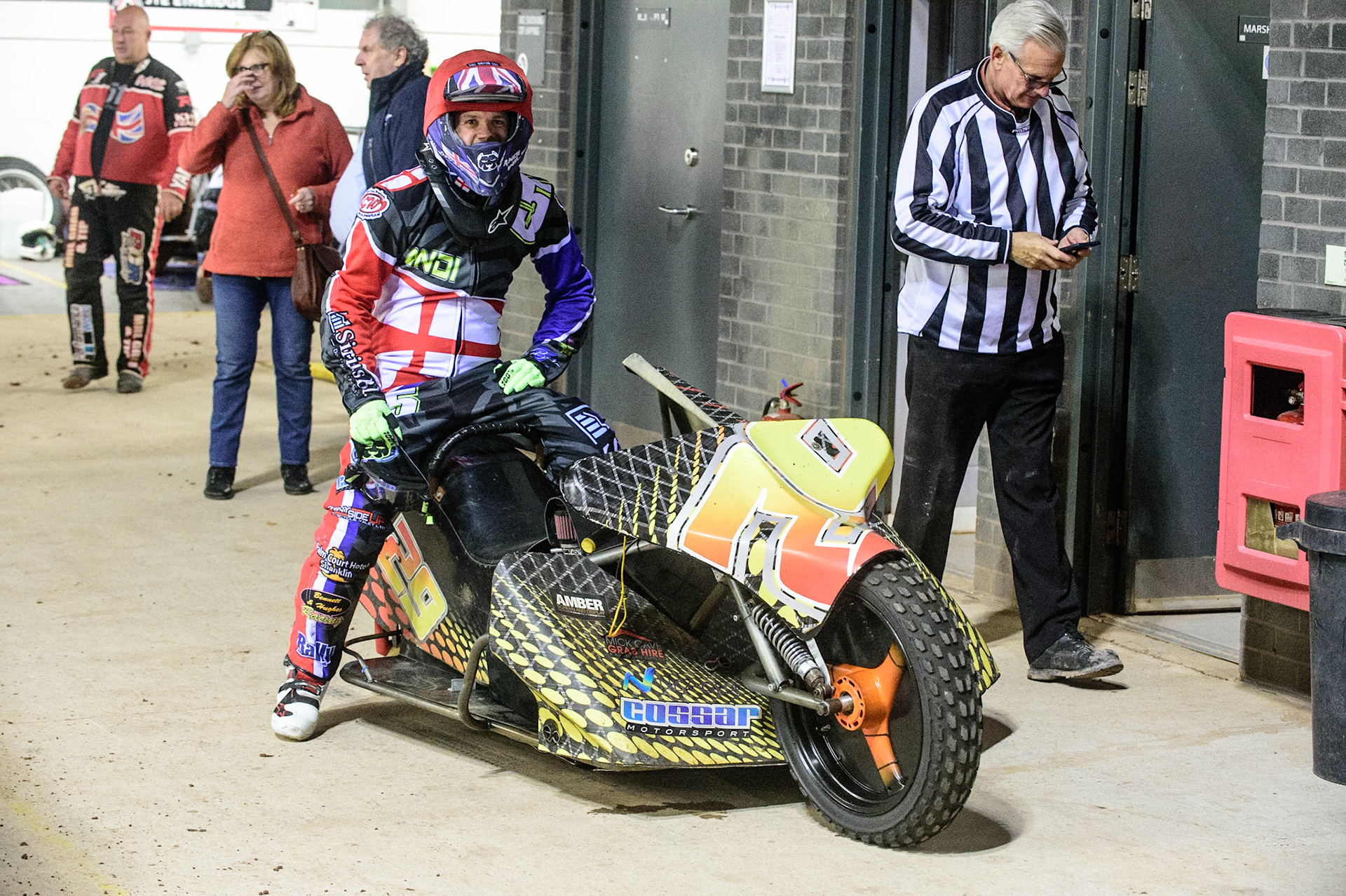 MANCHESTER, UK. OCT 30TH   Tom Cossar waits for his passenger before practice during the Manchester Masters Sidecar Speedway and Flat Track Racing at the National Speedway Stadium, Manchester on Saturday 30th October 2021. (Credit: Ian Charles | MI News)