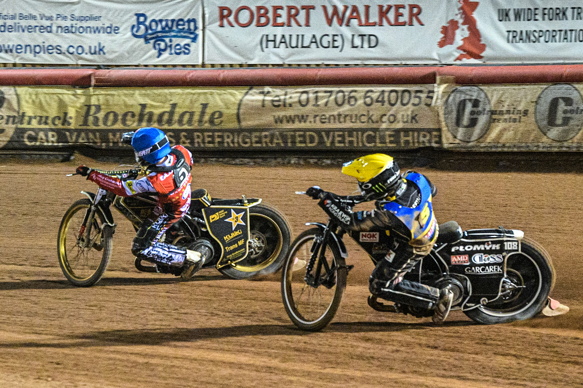 Norick Blodorn (Blue) leads Tai Woffinden (Yellow) during the Sports Insure Premiership match between Belle Vue Aces and Sheffield Tigers at the National Speedway Stadium, Manchester on Monday 7th August 2023. (Photo: Ian Charles | MI News)