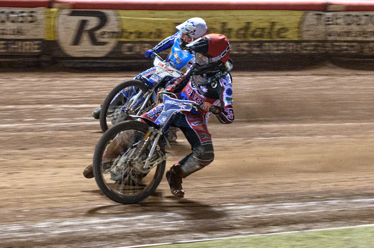 MANCHESTER, UK. AUGUST 20TH  Harry McGurk  (Red) inside Danny Phillips  (White)during the National Development League match between Belle Vue Aces and Armadale Devils at the National Speedway Stadium, Manchester on Friday 20th August 2021. (Credit: Ian Charles | MI News)