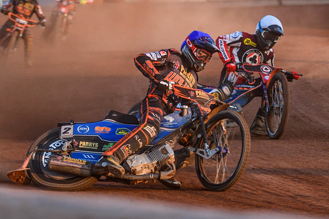 Steve Worrall (Blue) outside Brady Kurtz (White) during the Sports Insure Premiership match between Wolverhampton Wolves and Belle Vue Aces at Monmore Green Stadium, Wolverhampton on Monday 29th May 2023. (Photo: Ian Charles | MI News)