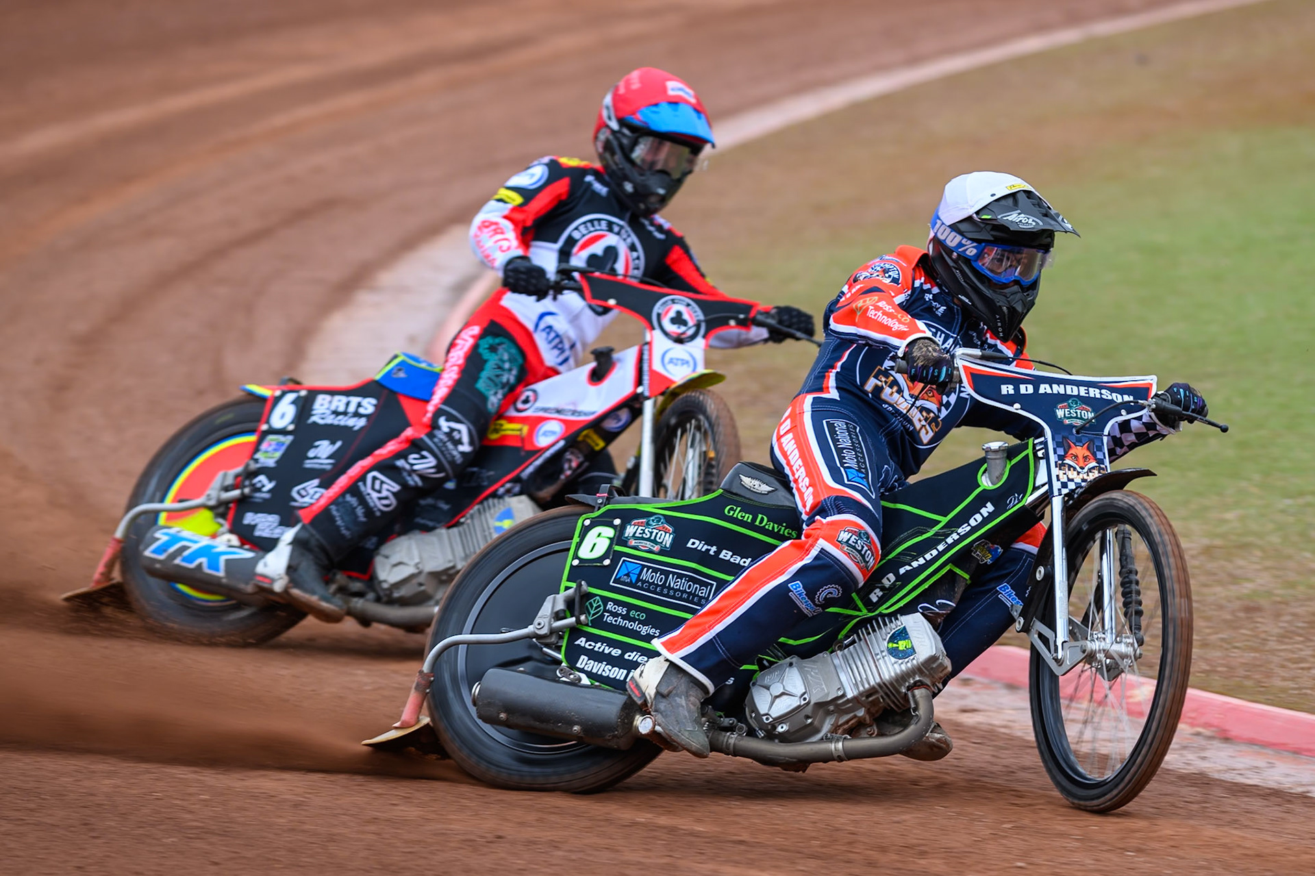 Kye Thomson of Northampton Foxes in White leading Tate Zischke of Belle Vue Aces in Red during the Rowe Motor Oil Premiership match between Belle Vue Aces and Northampton Foxes at the National Speedway Stadium, Manchester on Monday 4th May 2026. (Photo: Ian Charles | MI News)