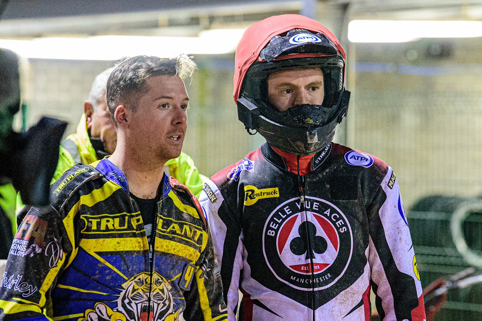 Kyle Howarth  (left) chats with Brady Kurtz  during the SGB Premiership Grand Final 1st leg between Belle Vue Aces and Sheffield Tigers at the National Speedway Stadium, Manchester on Monday 10th October 2022. (Credit: Ian Charles | MI News)