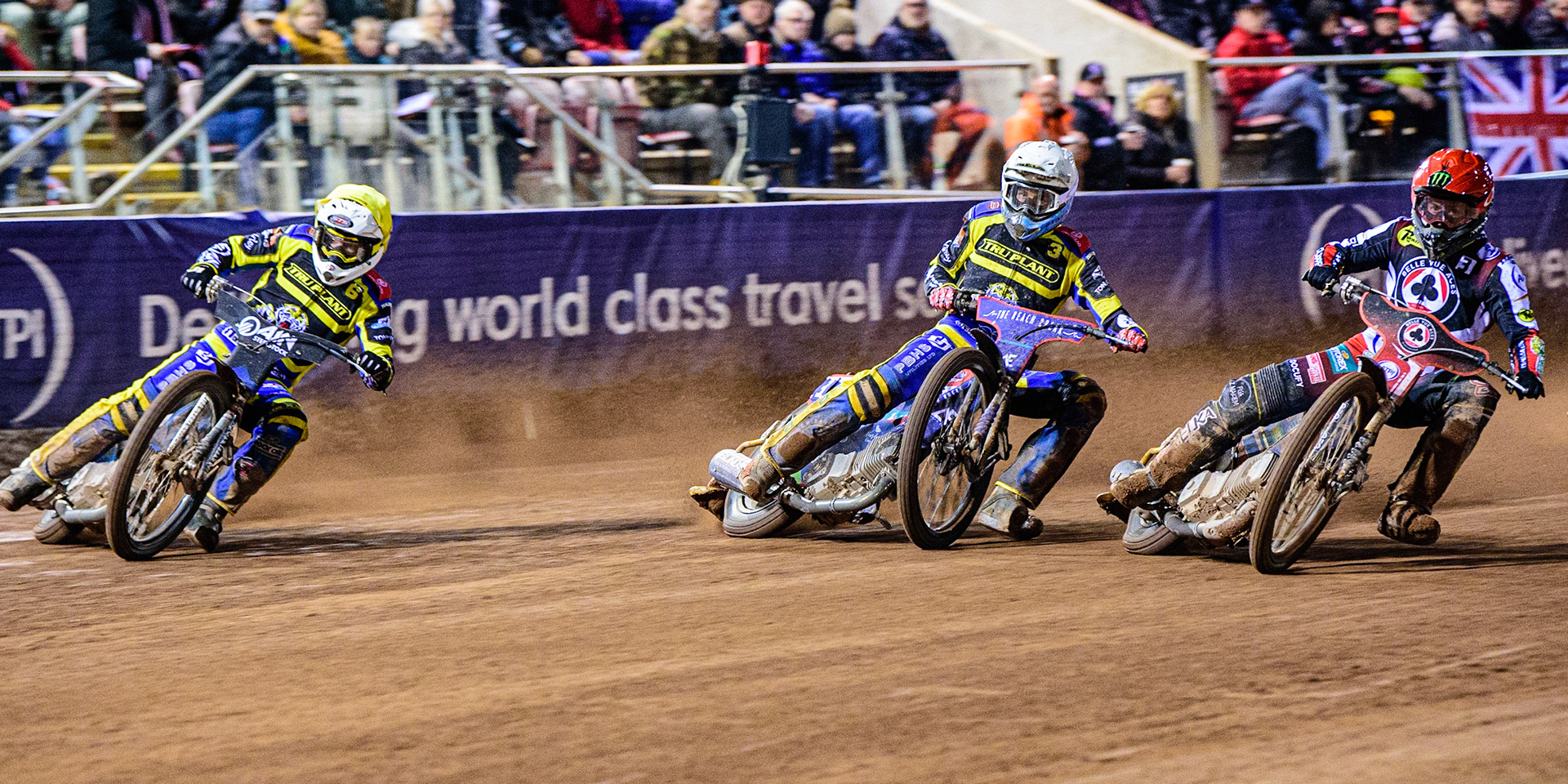 Adam Ellis  (White) outside Jaimon Lidsey  (Red) during the SGB Premiership match between Belle Vue Aces and Sheffield Tigers at the National Speedway Stadium, Manchester on Monday 27th March 2023. (Photo: Ian Charles | MI News)