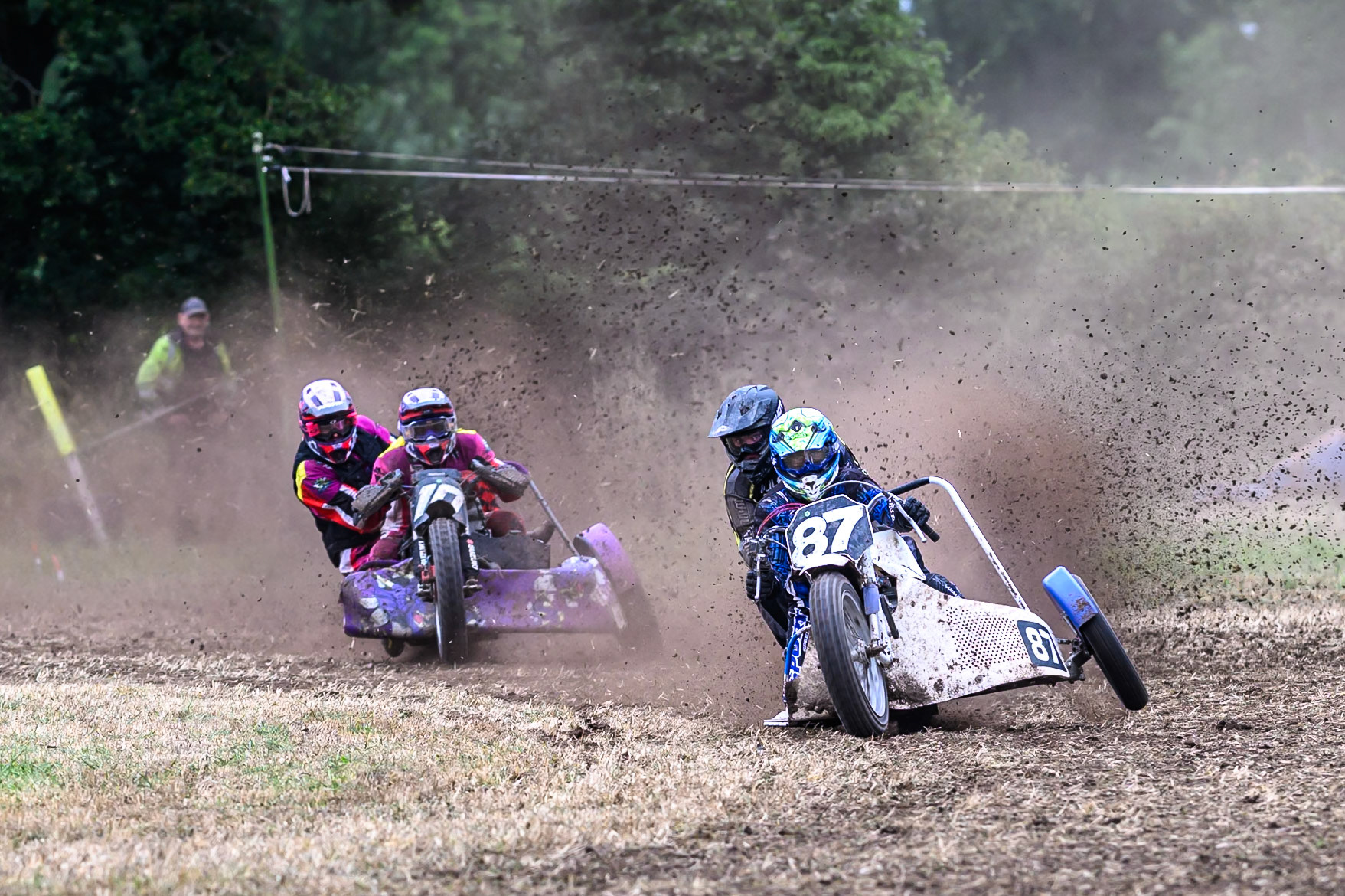 Action from the 1000cc Sidecars during the ACU Northern Grass Track Riders Championship at Cheshire Grass Track Club, Frog Lane, Knutsford, Cheshire on Sunday 20th July 2025. (Photo: Ian Charles | MI News)