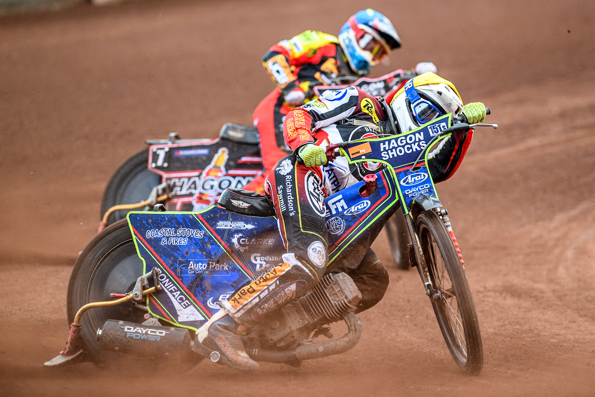 Belle Vue Aces' Jake Mulford in Yellow leading Leicester Lions' Sam Hagon in Blue during the Rowe Motor Oil Premiership match between Leicester Lions and Belle Vue Aces at the Pidcock Motorcycles Arena, Leicester on Thursday 25th July 2024. (Photo: Ian Charles | MI News)