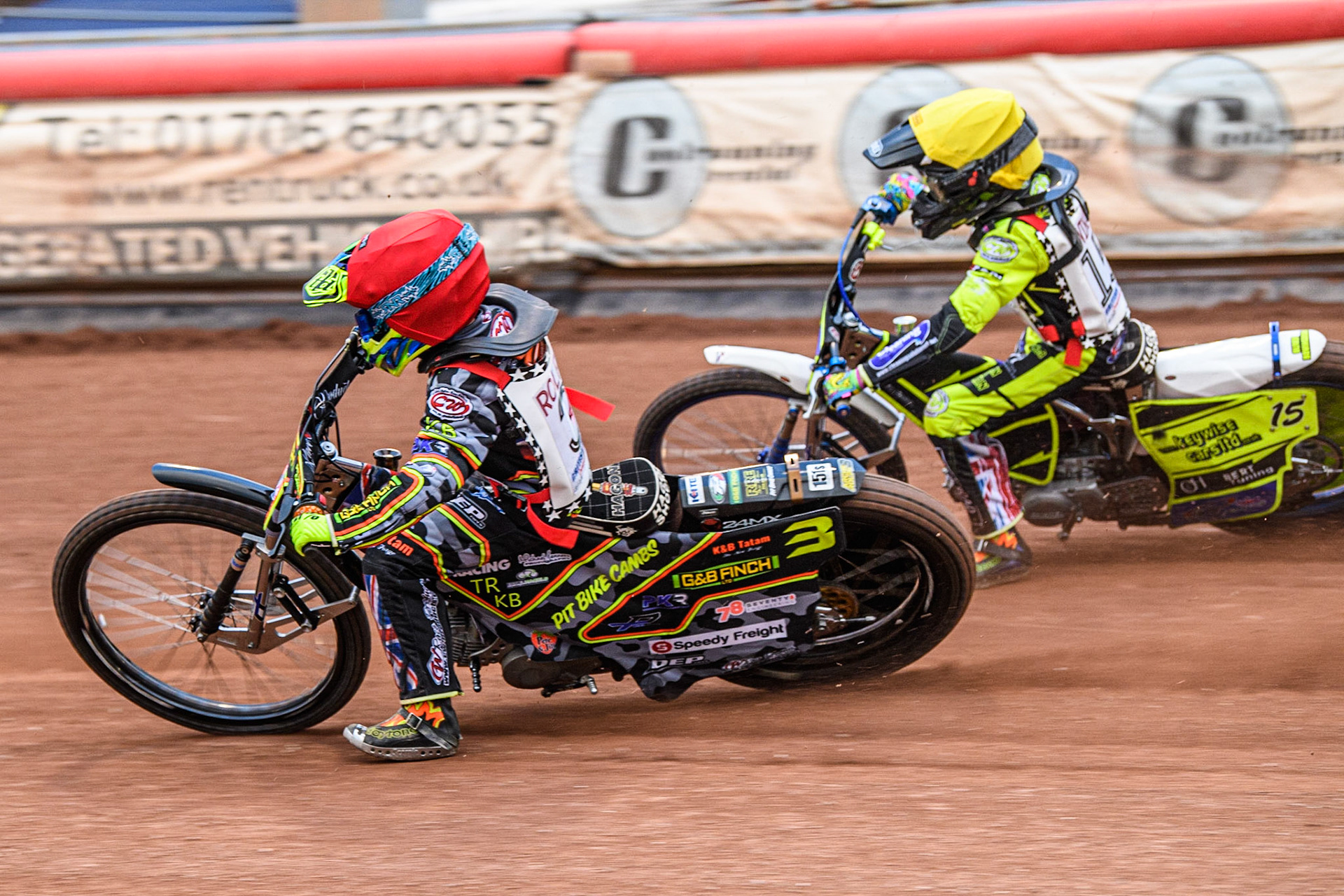 Archie Rolph  (Red) inside Oliver Bovington (Yellow) in the 125 Final during the British Youth Championships at the National Speedway Stadium, Manchester on Friday 12th May 2023. (Photo: Ian Charles | MI News)