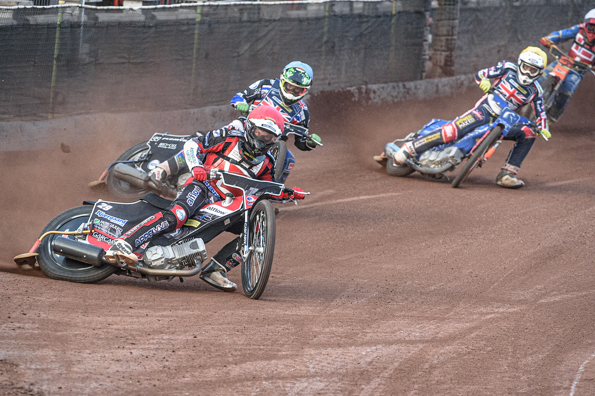GLASGOW, UK. JUNE 19TH.  Nicolai Klindt (Denmark) (Red) leads Dan Bewley (Great Britain) (Blue) and Lewis Kerr (Great Britain) (Yellow) during the FIM Speedway Grand Prix Qualifying Round at the Peugeot Ashfield Stadium, Glasgow on Saturday 19th June 2021. (Credit: Ian Charles | MI News)