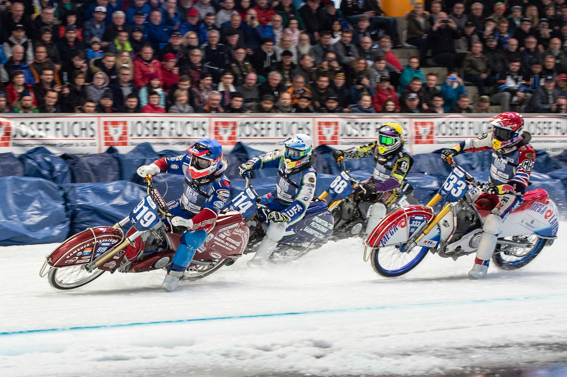 Photo: Ian Charles

Dmitri Khomitsevich (919) leads Dinar Valeev (114) Danil Ivanov (333) and Max Niedermaier (88) into the first turn 

FIM Ice Speedway Gladiators World Championship, Event 4.2, Max-Aicher-Arena, Inzell, Germany, Sunday 17 March 2019