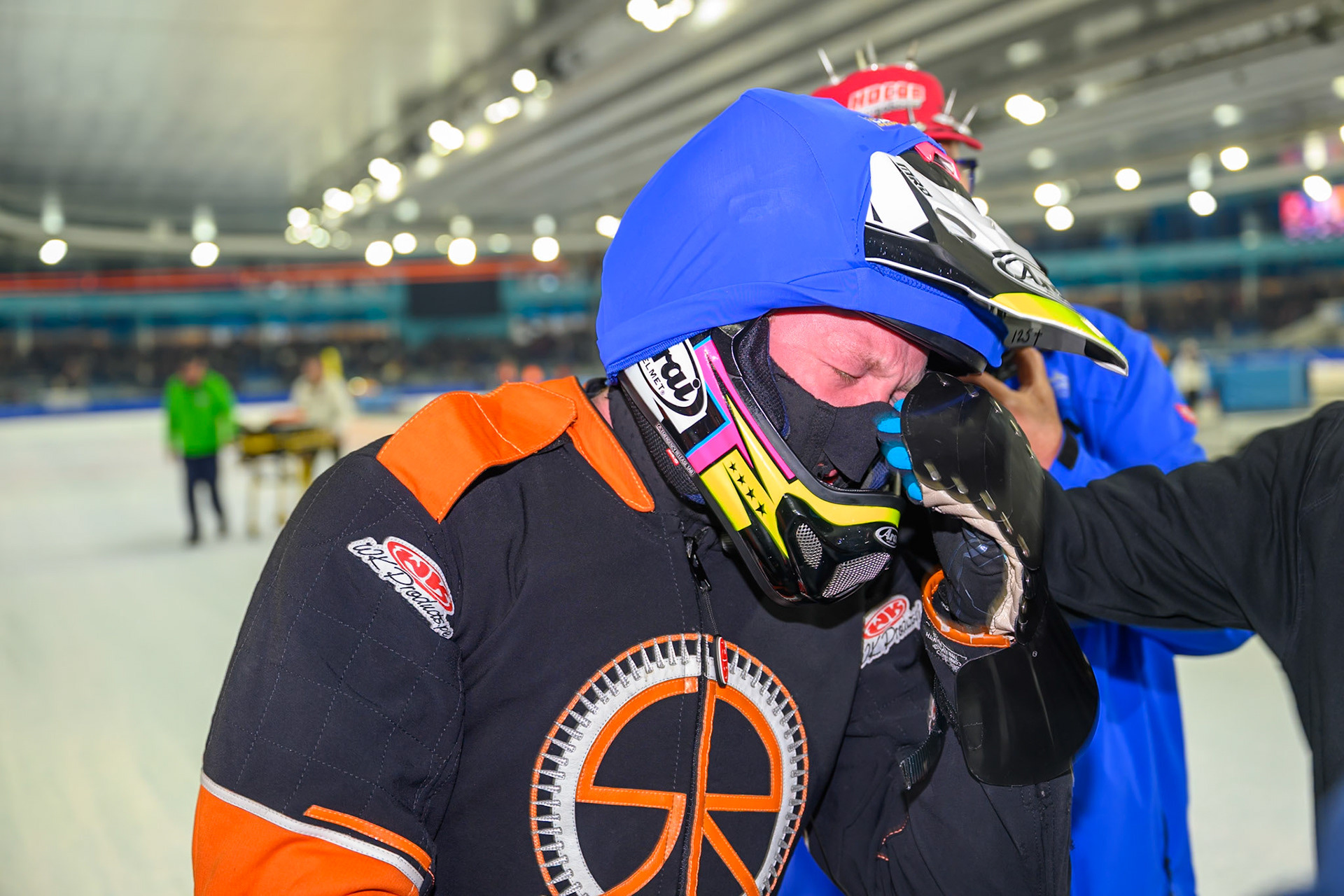 an emotional Sebastian Reitsma of The Netherlands  after his win during the ROELOF THIJS BOKAAL at Ice Rink Thialf, Heerenveen on Friday 10th April 2026.  (Photo: Ian Charles | MI News)