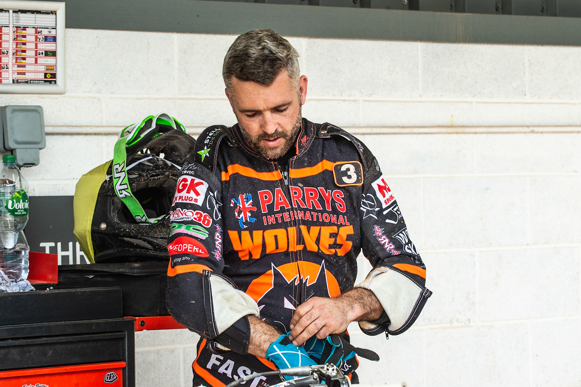 Photo by Ian Charles:

Scott Nicholls prepares for his next heat

Belle Vue Aces v Wolverhampton Wolves, National Speedway Stadium, Manchester, Monday, 22, April, 2019