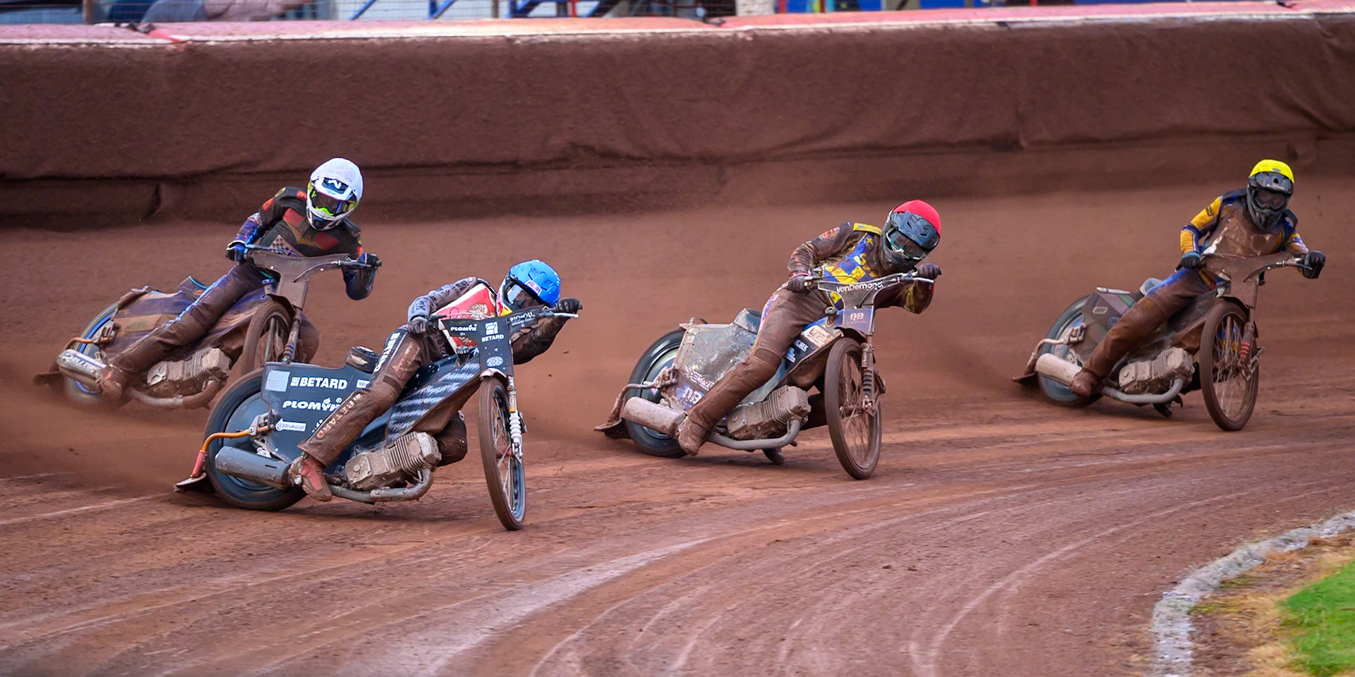 Maciej Janowski of Poland in Blue leading Mario Hausl of Germany in White, Casper Henriksson of Sweden in Red and Daniel Klima of Czechia in Yellow during the Speedway GP Qualifying Round 3 at Allied Ashfield Stadium, Glasgow on Saturday 30th May 2026. (Photo: Ian Charles | MI News)