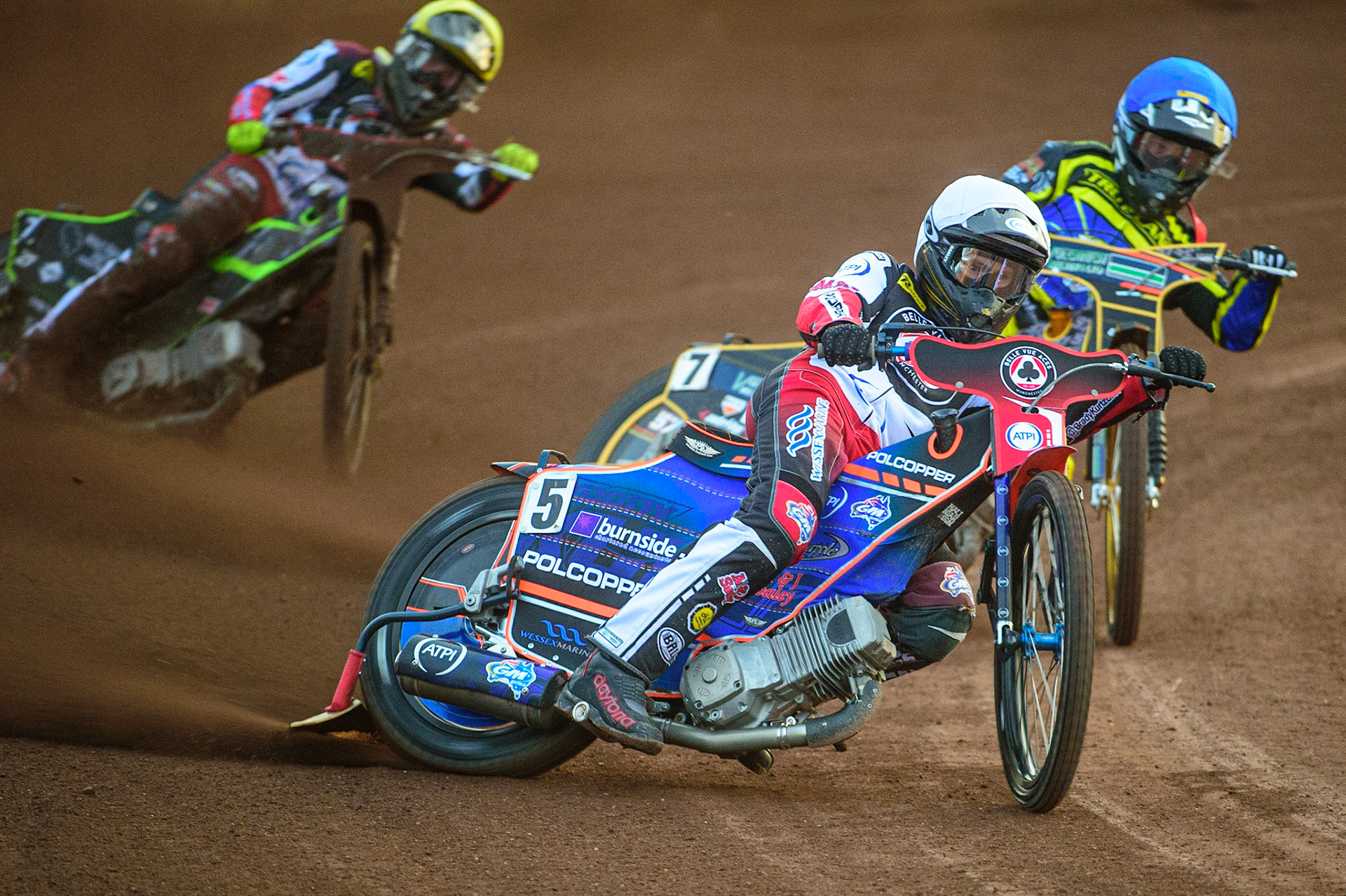 SHEFFIELD, UK. APR 14TH   Brady Kurtz (White) leads Connor Mountain  (Blue) and Tom Brennan  (Yellow) during the SGB Premiership League Cup match between Sheffield Tigers and Belle Vue Aces at Owlerton Stadium, Sheffield on Thursday 14th April 2022. (Credit: Ian Charles | MI News)