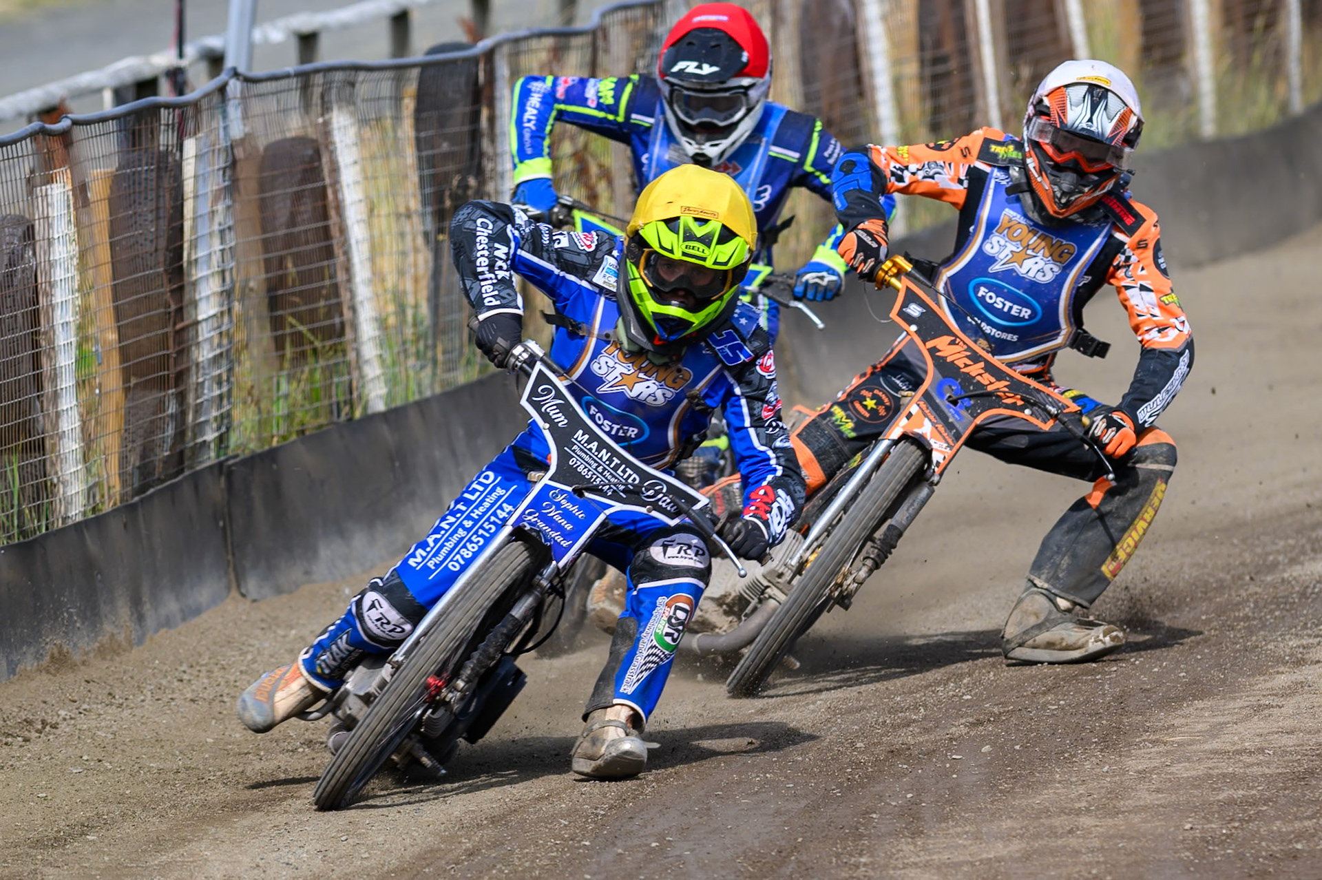 Ollie Binns of Kings Lynn Young Stars in Yellow leading Jack Roberts of Buxton Bulls in White and Arran Butcher of Buxton Bulls in Red  during the WSRA National Development League match between Buxton Bulls and King's Lynn Young Stars at Hi-Edge Speedway, Buxton on Sunday 9th August 2026. (Photo: Ian Charles | MI News)