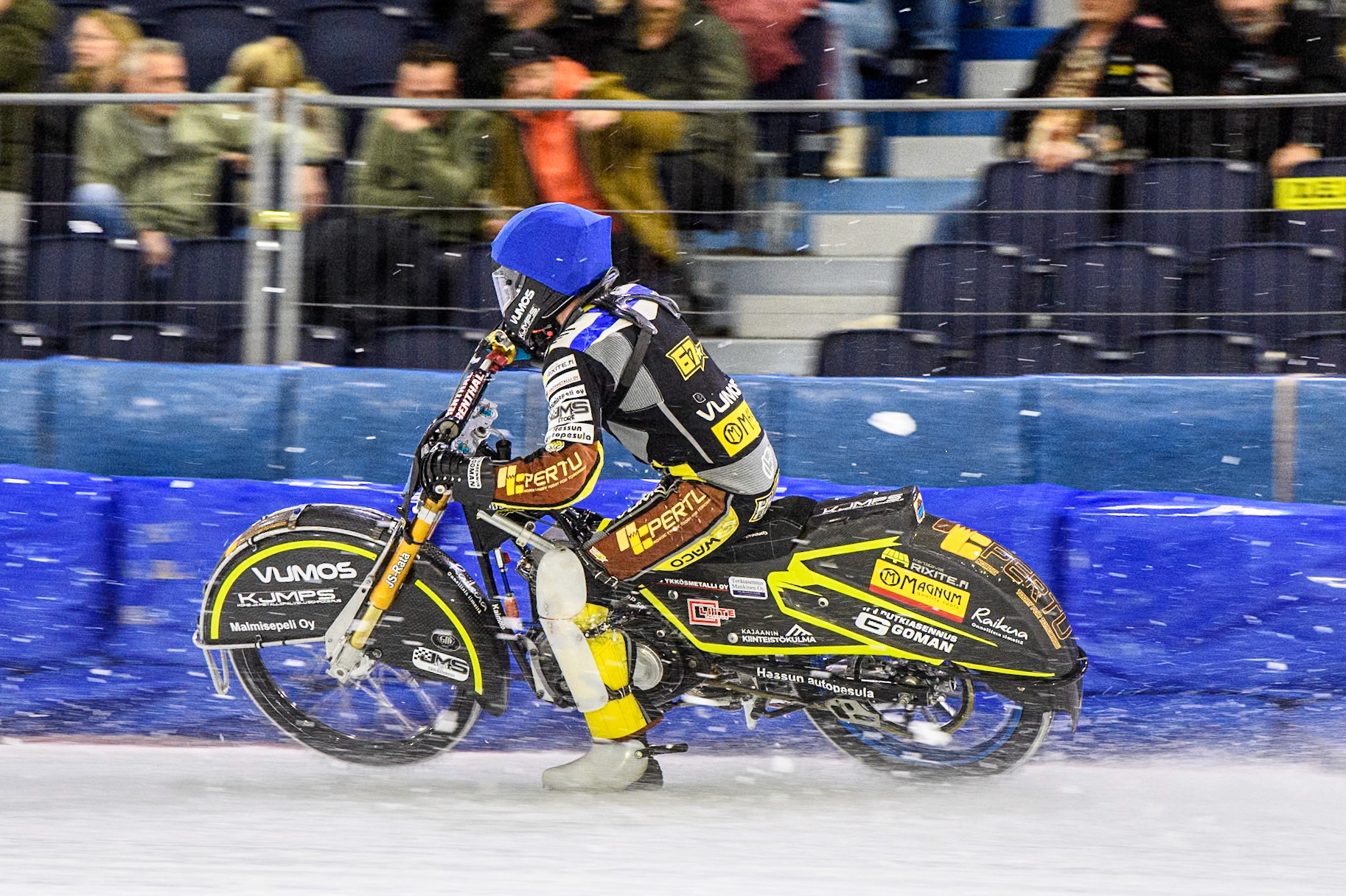 Heikki Huusko (67) of Finland in action during the FIM Ice Speedway Gladiators World Championship, Final 3 at the Ice Stadium, Thialf, Heerenveen on Saturday 5th April 2025. (Photo: Ian Charles | MI News)