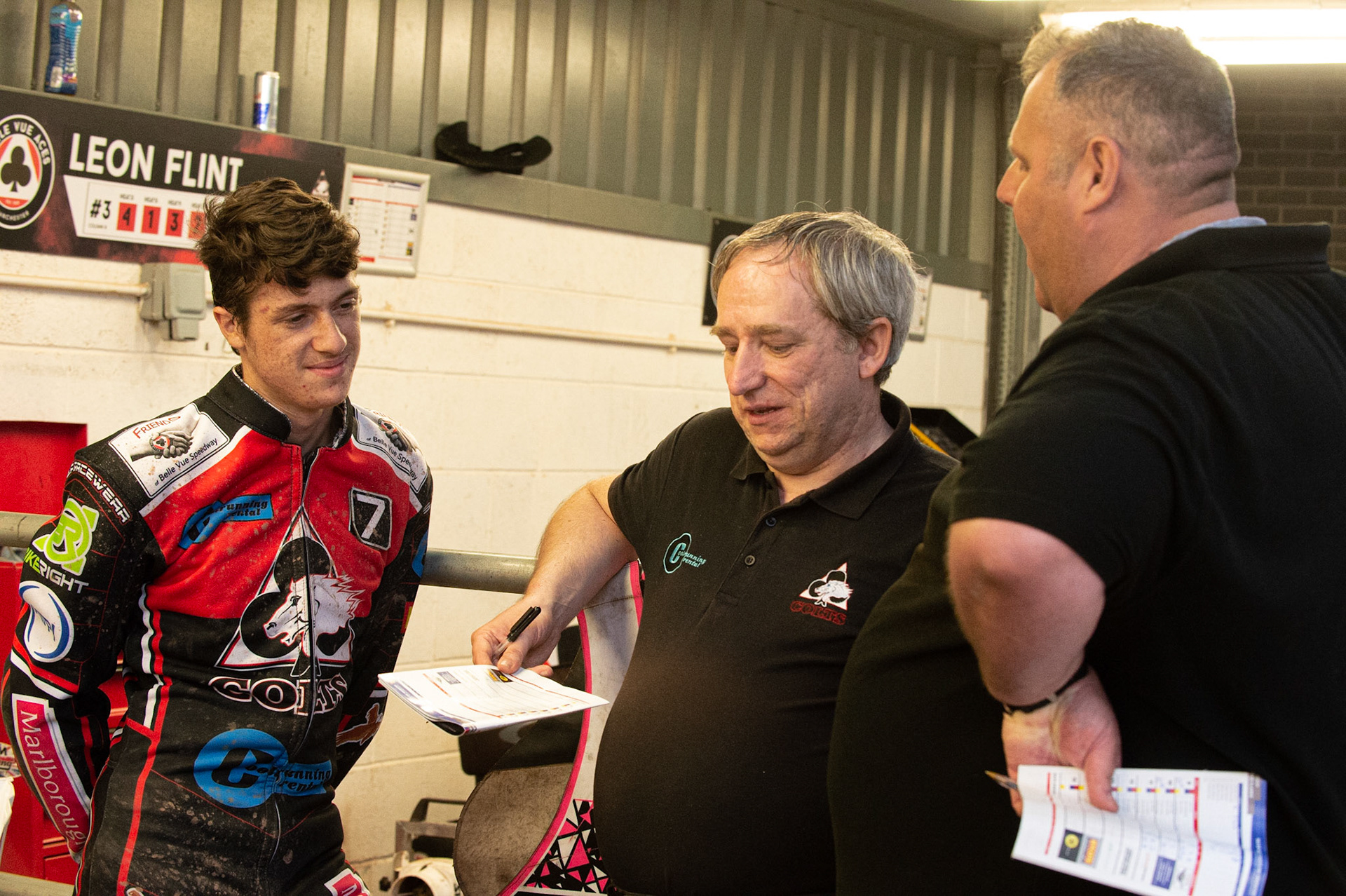 Photo: Ian Charles

(l-r) Ben Woodhull ,Graham Goodwin and Steve Williams  in conversation

Belle Vue Colts v Isle Of Wight Warriors, SGB National League KO Cup Quarter Final 1st Leg, Belle Vue National Speedway Stadium, Manchester, Monday 22  July  2019