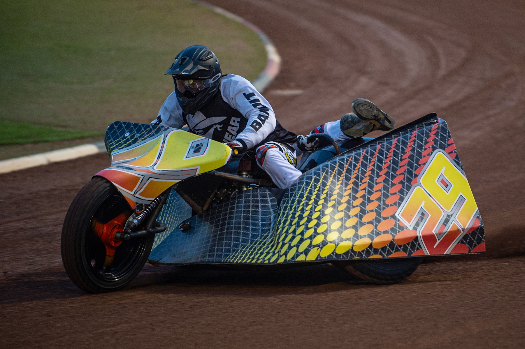 MANCHESTER, ENGLAND Tom Cossar & Wayne Rickards (29) practice during the  ACU Sidecar Speedway Manchester Masters,  Belle Vue National Speedway Stadium, Manchester Saturday 12 October 2019 (Credit: Ian Charles | MI News)
