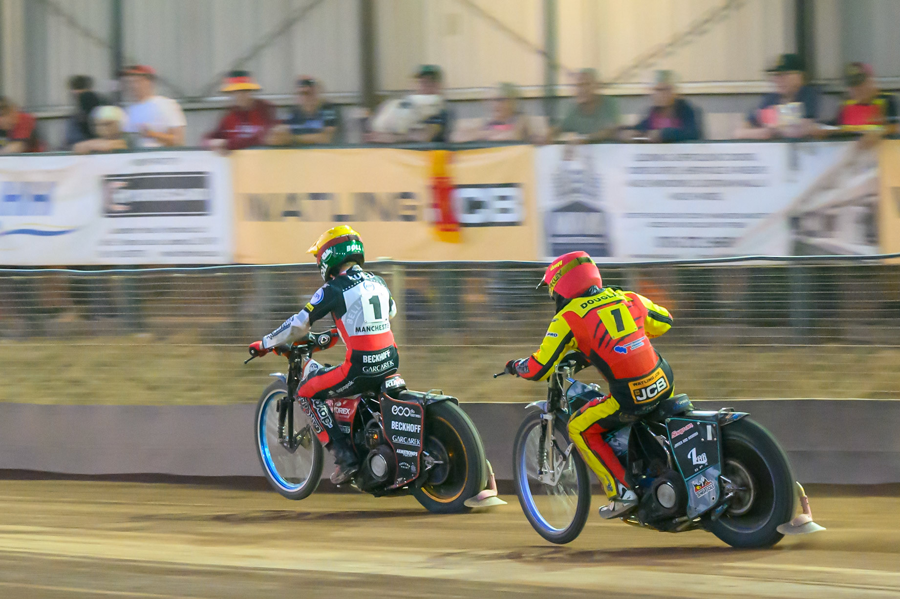 Ryan Douglas of Leicester Lions in Red chases Brady Kurtz of Belle Vue Aces in Yellow during the Rowe Motor Oil Premiership match between Leicester Lions and Belle Vue Aces at the Hydroscan Arena, Leicester on Thursday 23rd July 2026. (Photo: Ian Charles | MI News)